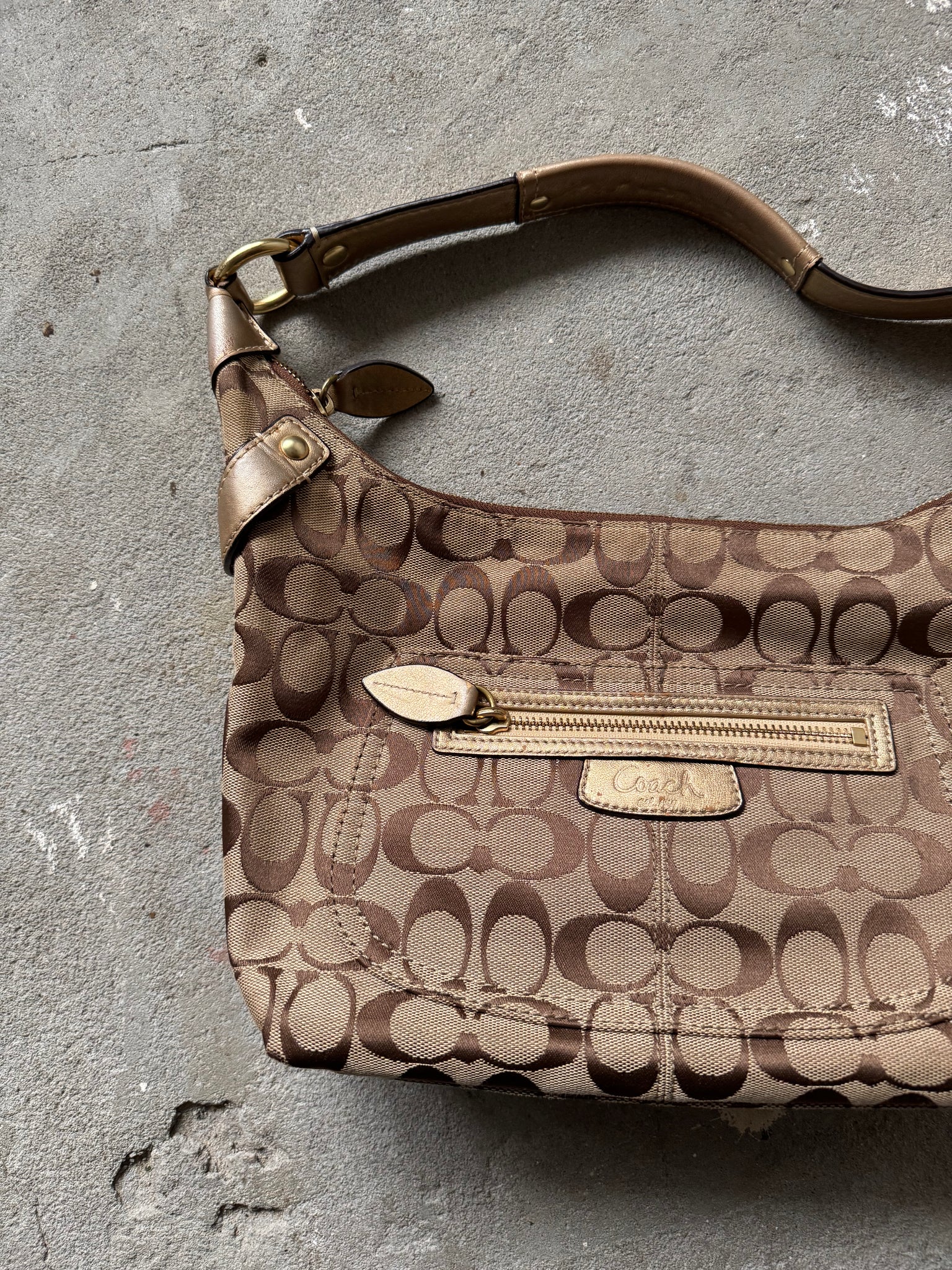 Coach Signature Penelope Hobo Shoulder Bag Beige/Gold