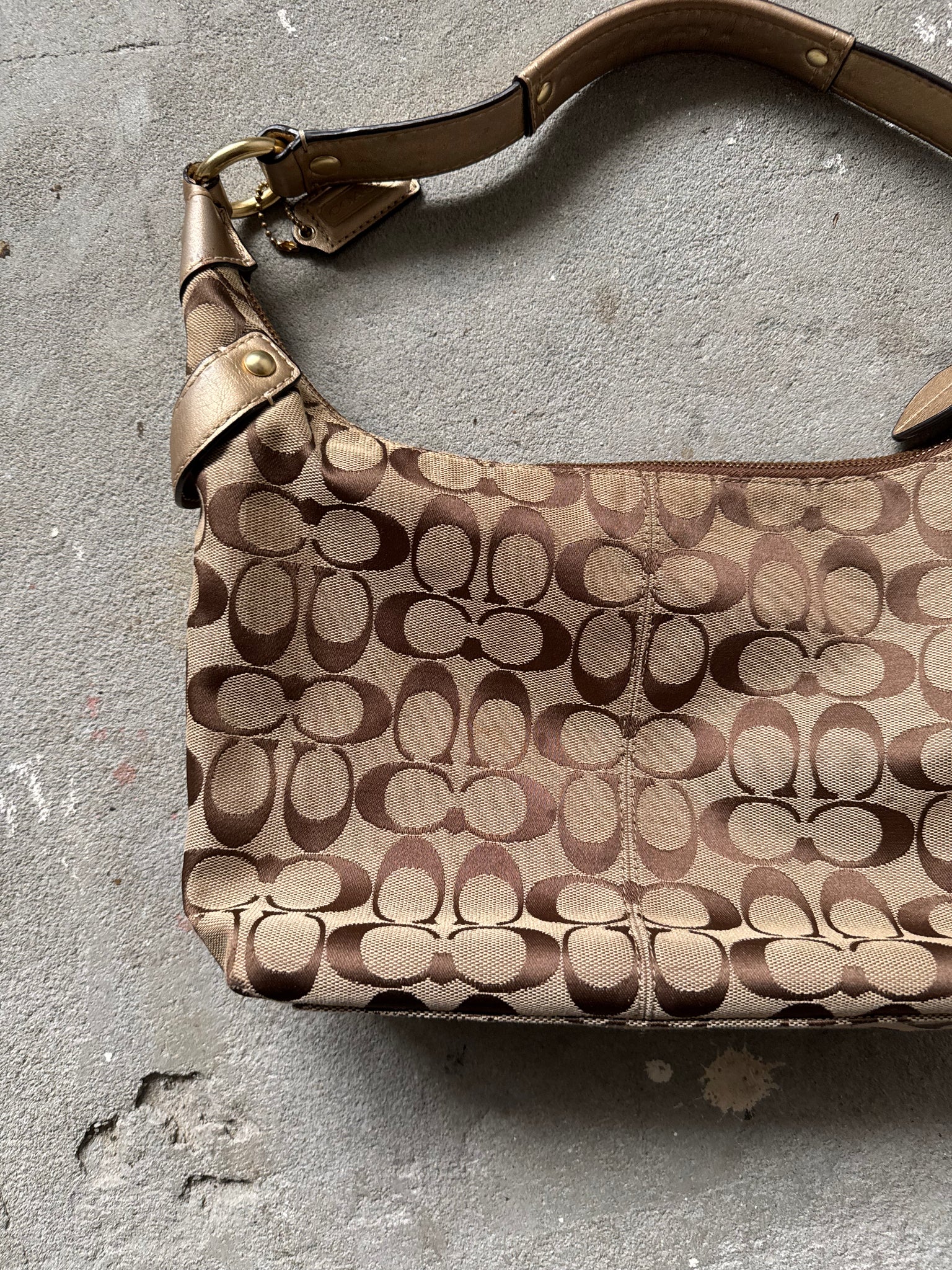 Coach Signature Penelope Hobo Shoulder Bag Beige/Gold