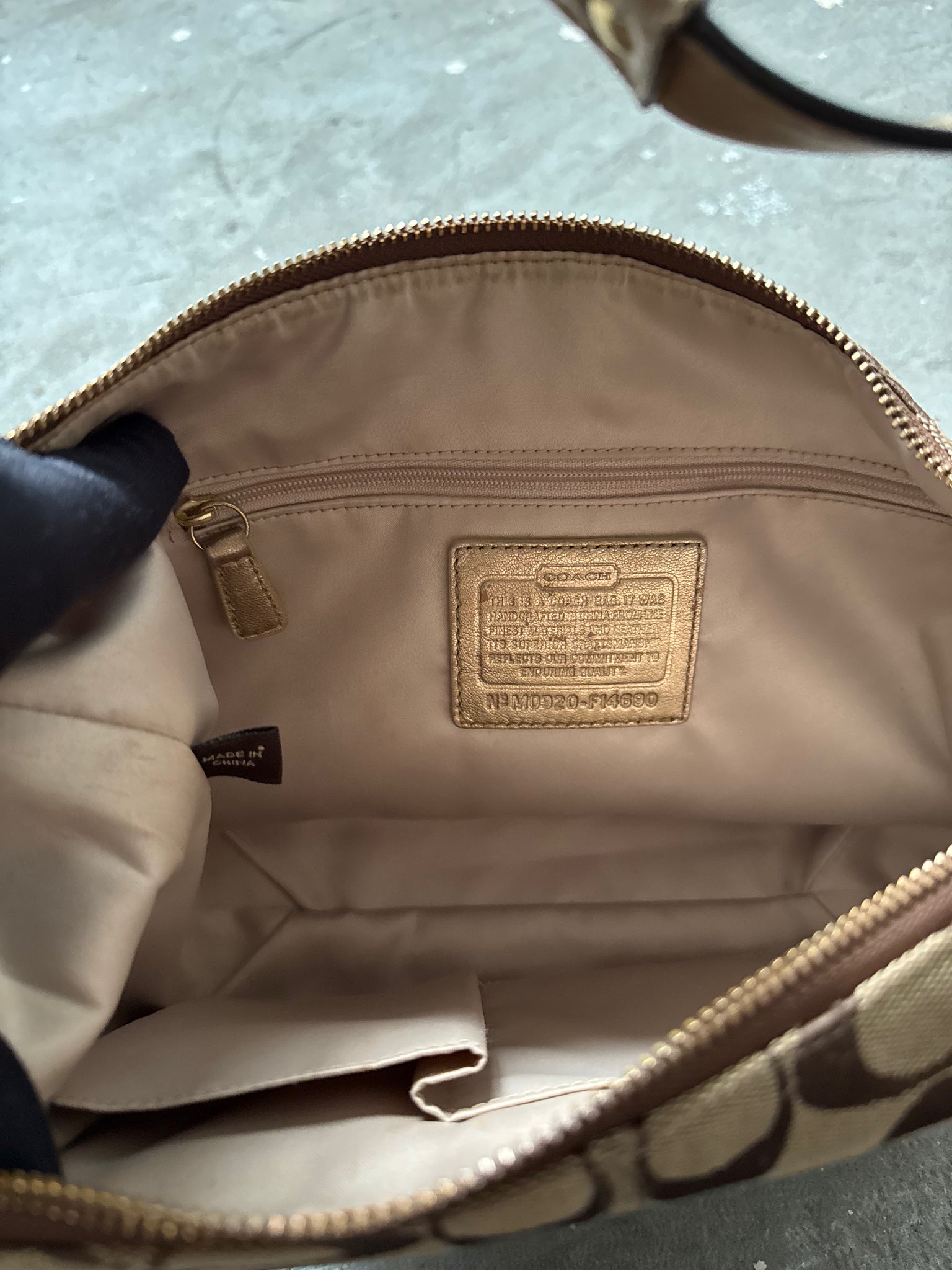 Coach Signature Penelope Hobo Shoulder Bag Beige/Gold