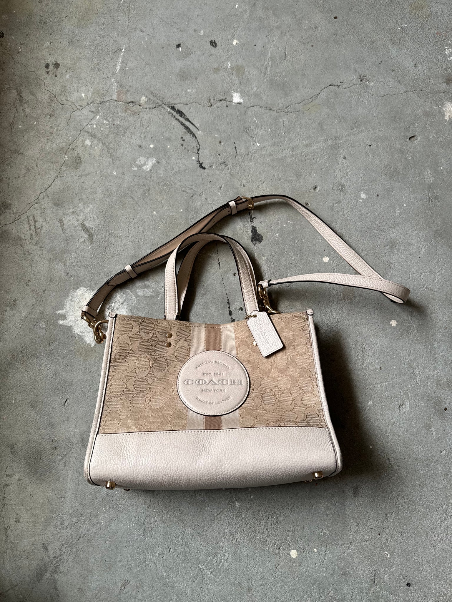 Coach Signature Dempsey Carryall Tote Bag