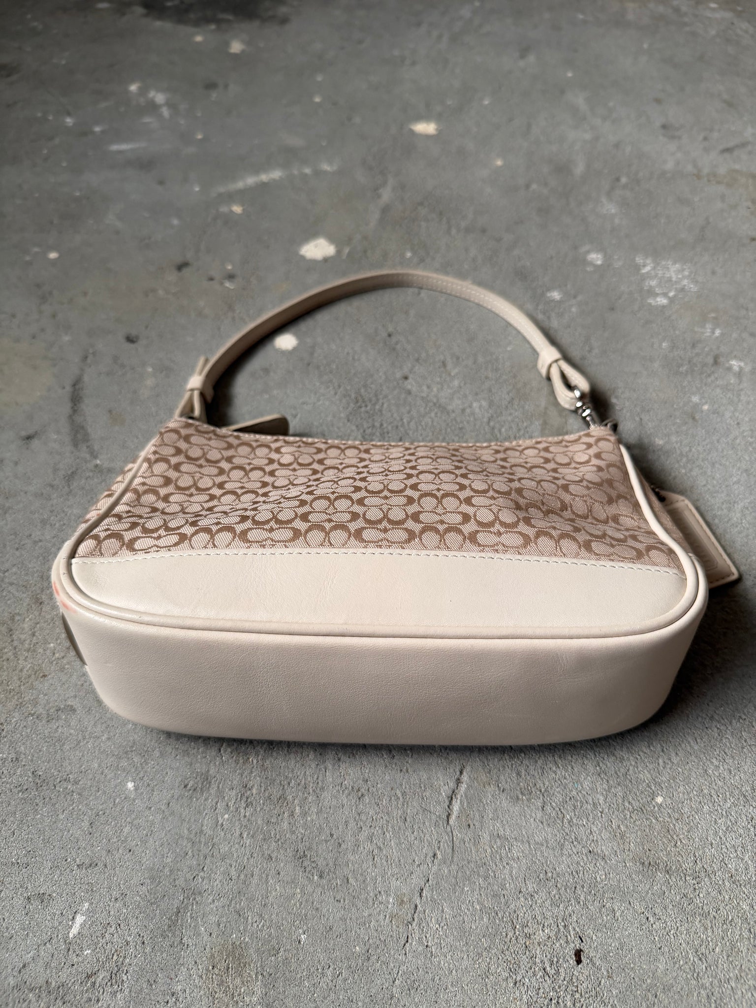 Coach Y2K Demi Shoulder Bag Beige/White