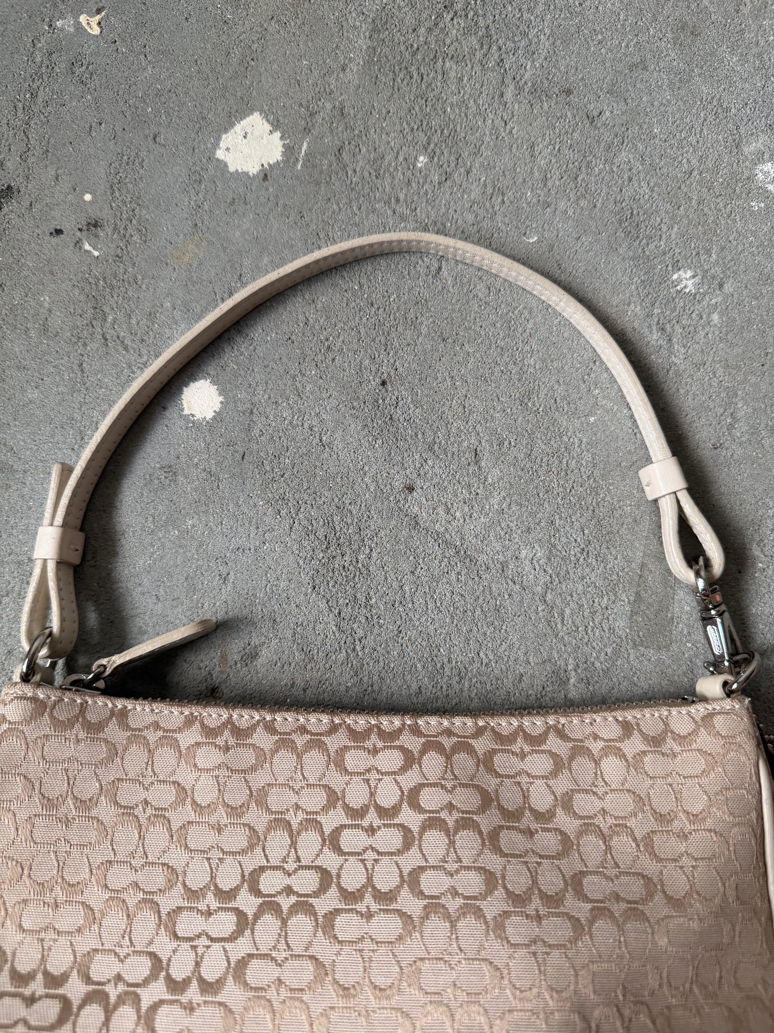 Coach Y2K Demi Shoulder Bag Beige/White