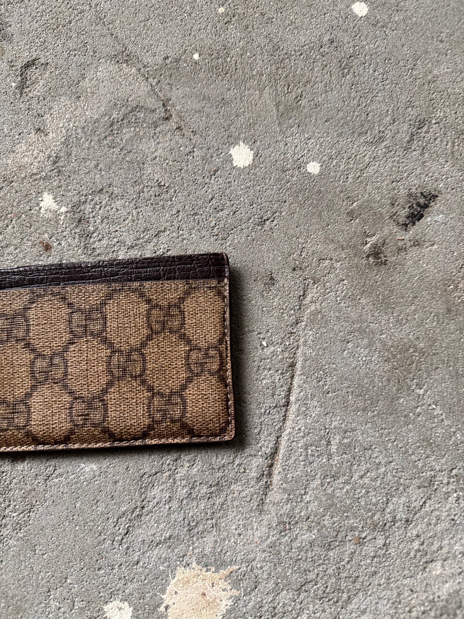 Gucci GG Monogram Card Holder Beige/Black