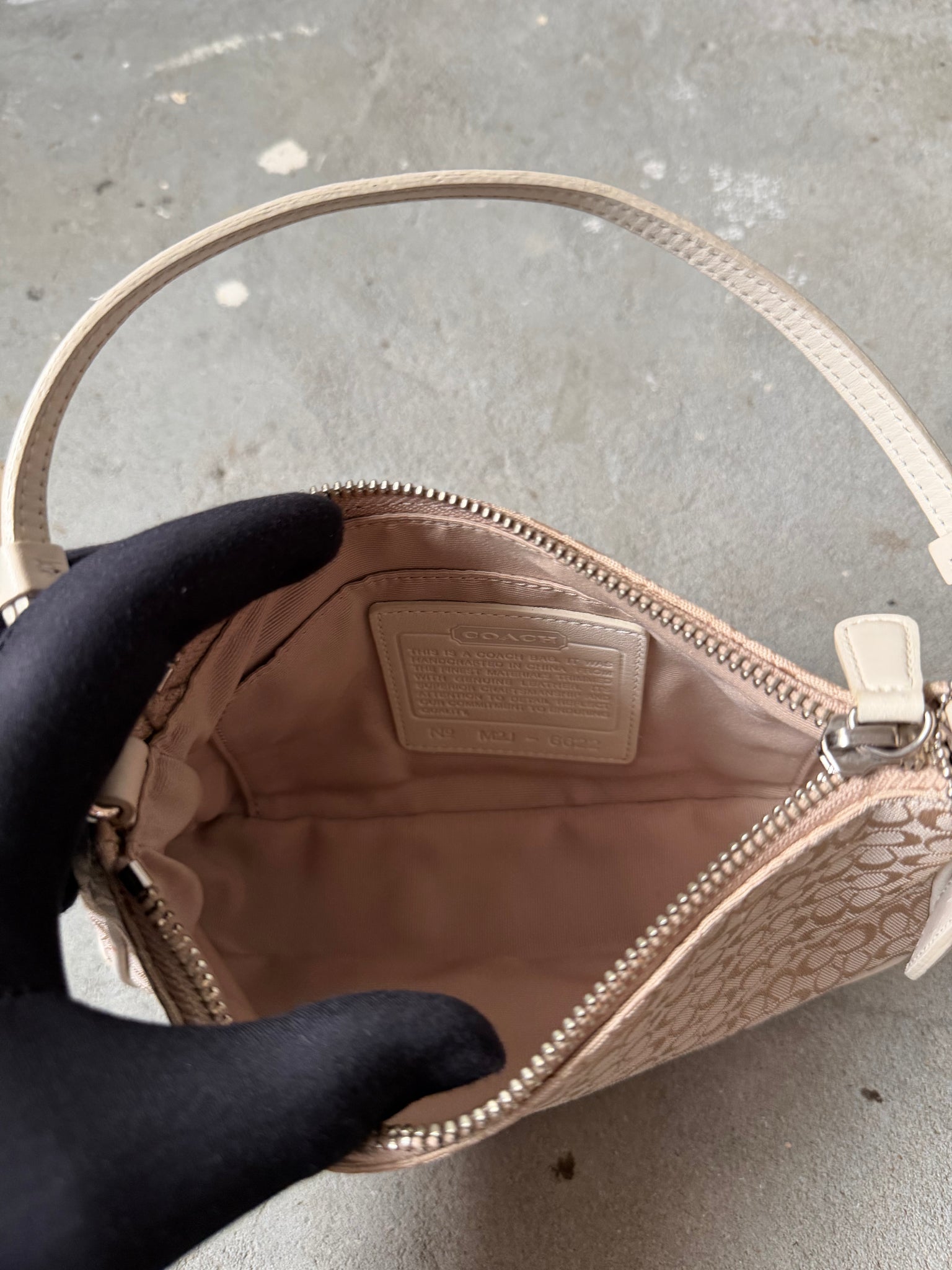 Coach Y2K Demi Shoulder Bag Beige/White