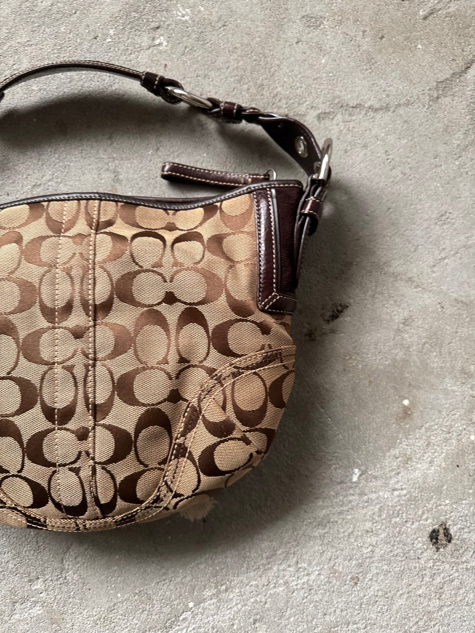 Coach Signature Hampton Shoulder Bag Beige/Brown