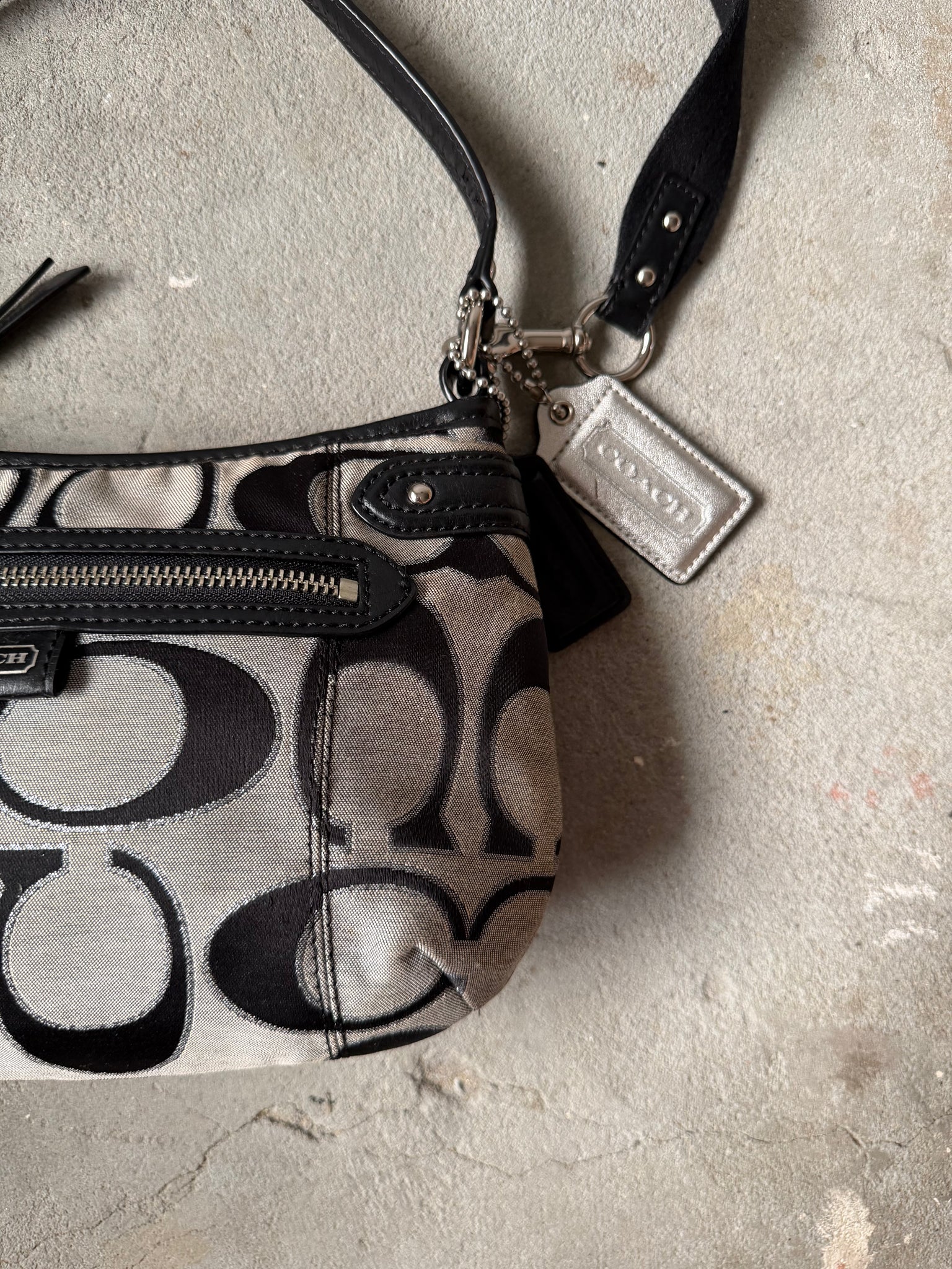 Coach 2Way Signature Shoulder Bag Grey/Black