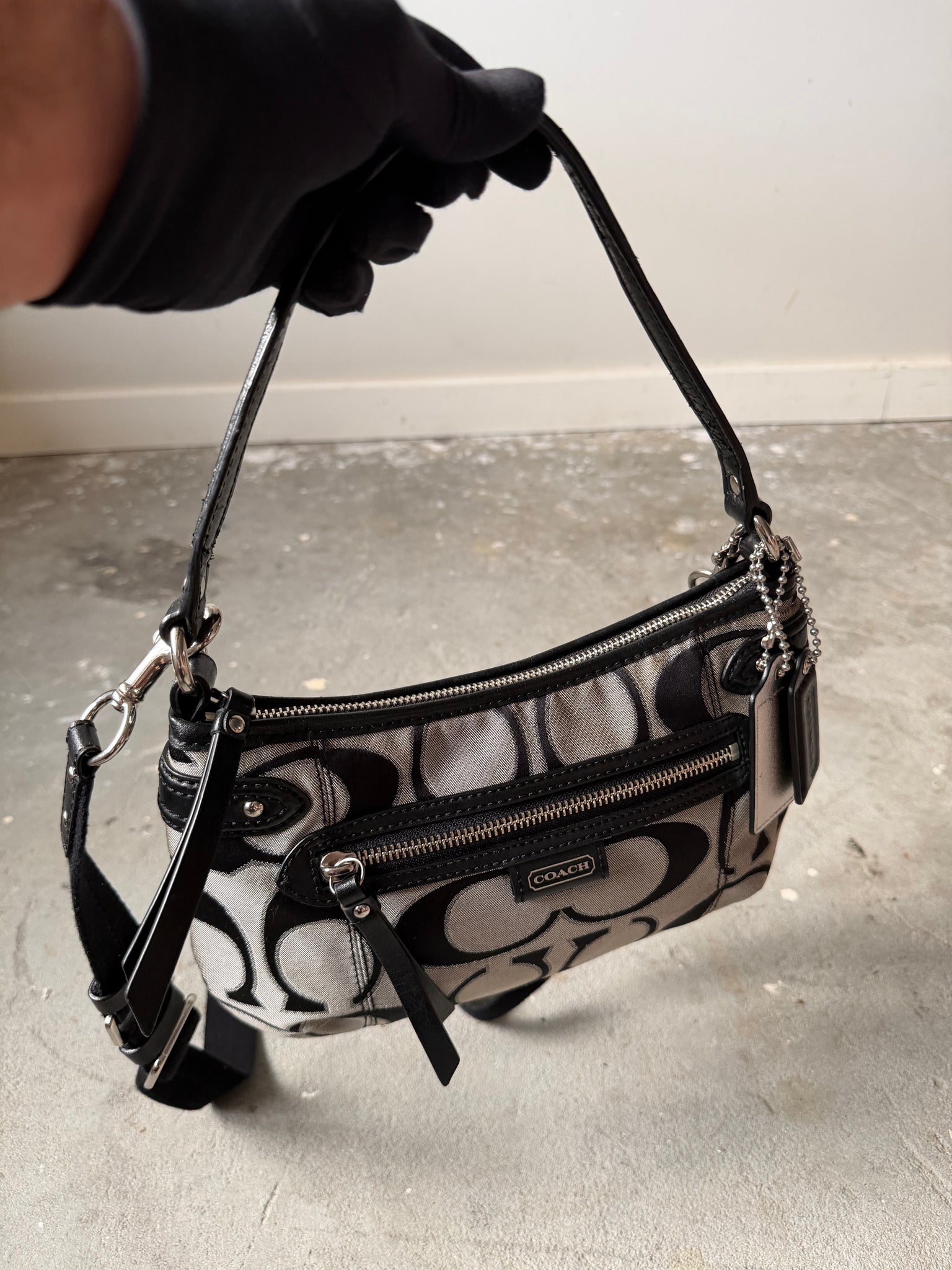 Coach 2Way Signature Shoulder Bag Grey/Black