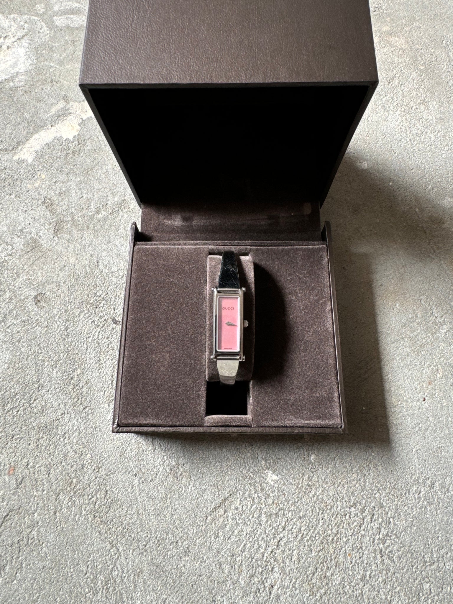 Gucci 1500L Pink Pearl Dial Watch