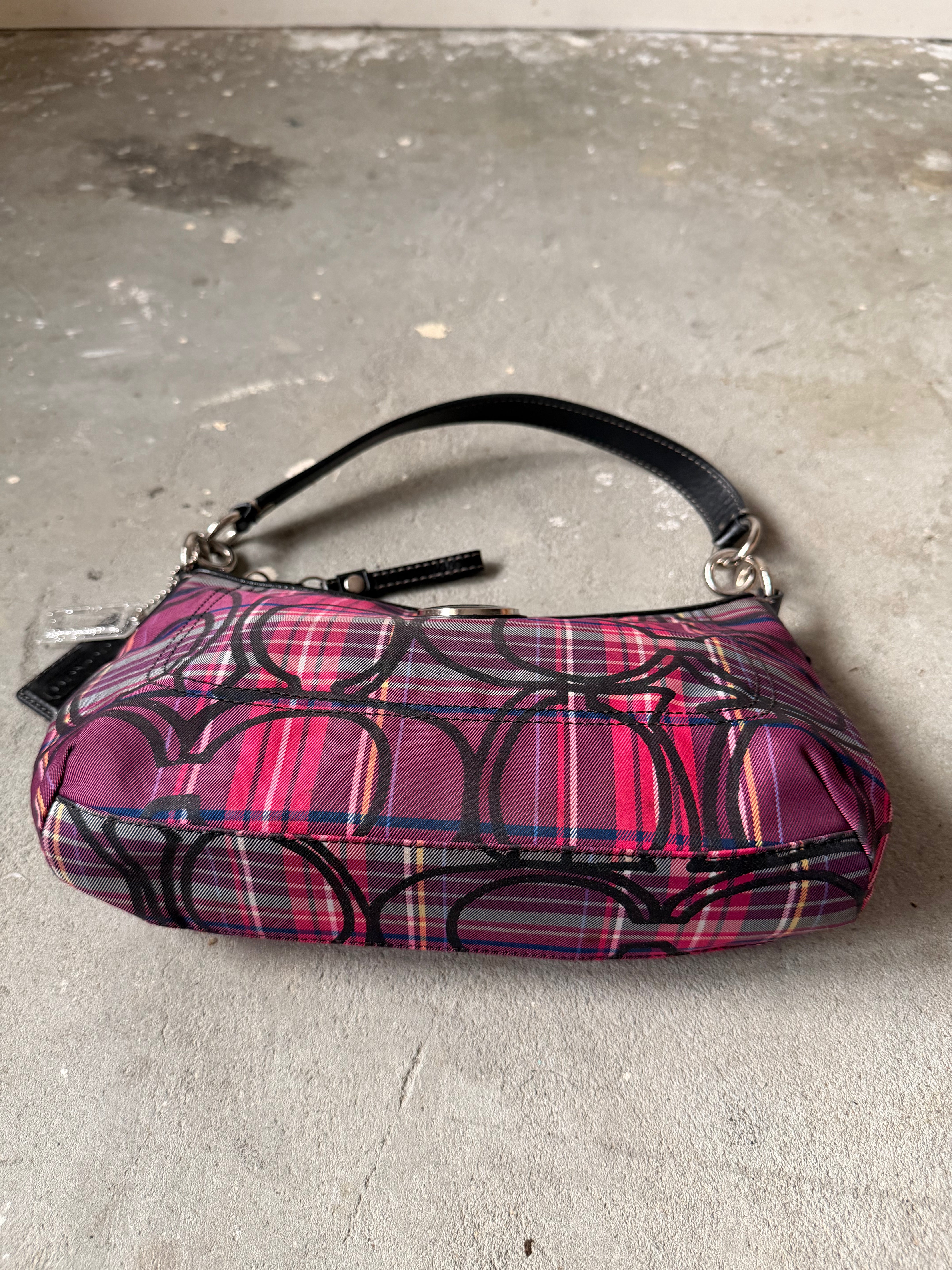 バッグ COACH Signature plaid pattern shoulder Coach Signature Poppy Tartan Shoulder Bag Multi – Curated by Charbel
