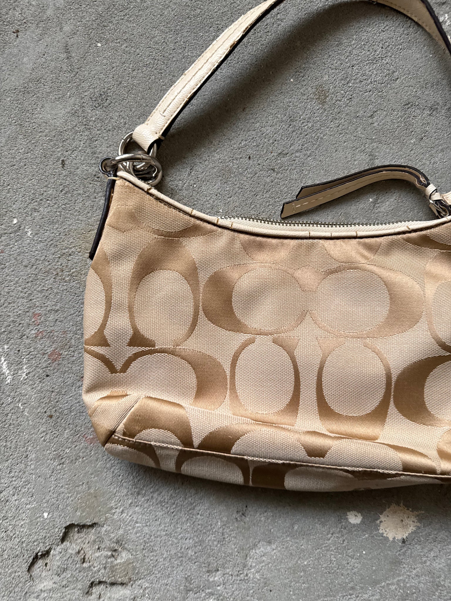 Coach Signature Stripe Shoulder Bag Beige/Cream