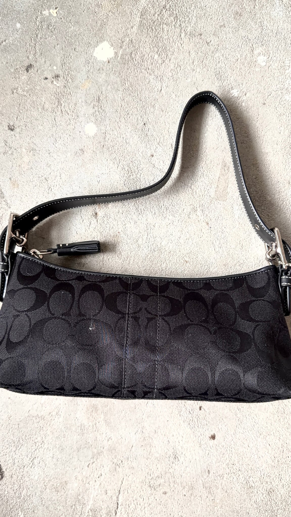 Coach Signature Hampton Baguette Shoulder Bag Black