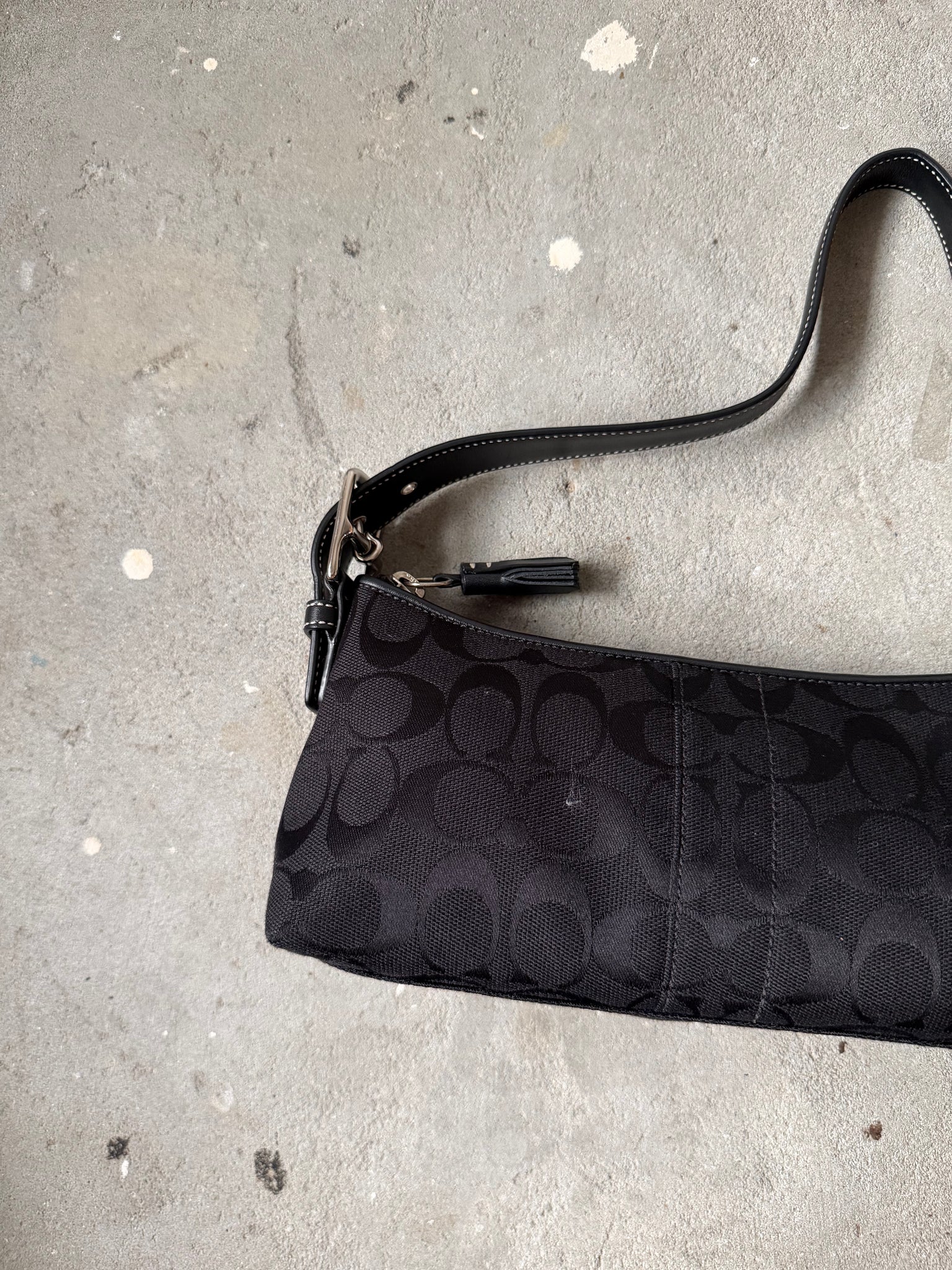 Coach Signature Hampton Baguette Shoulder Bag Black