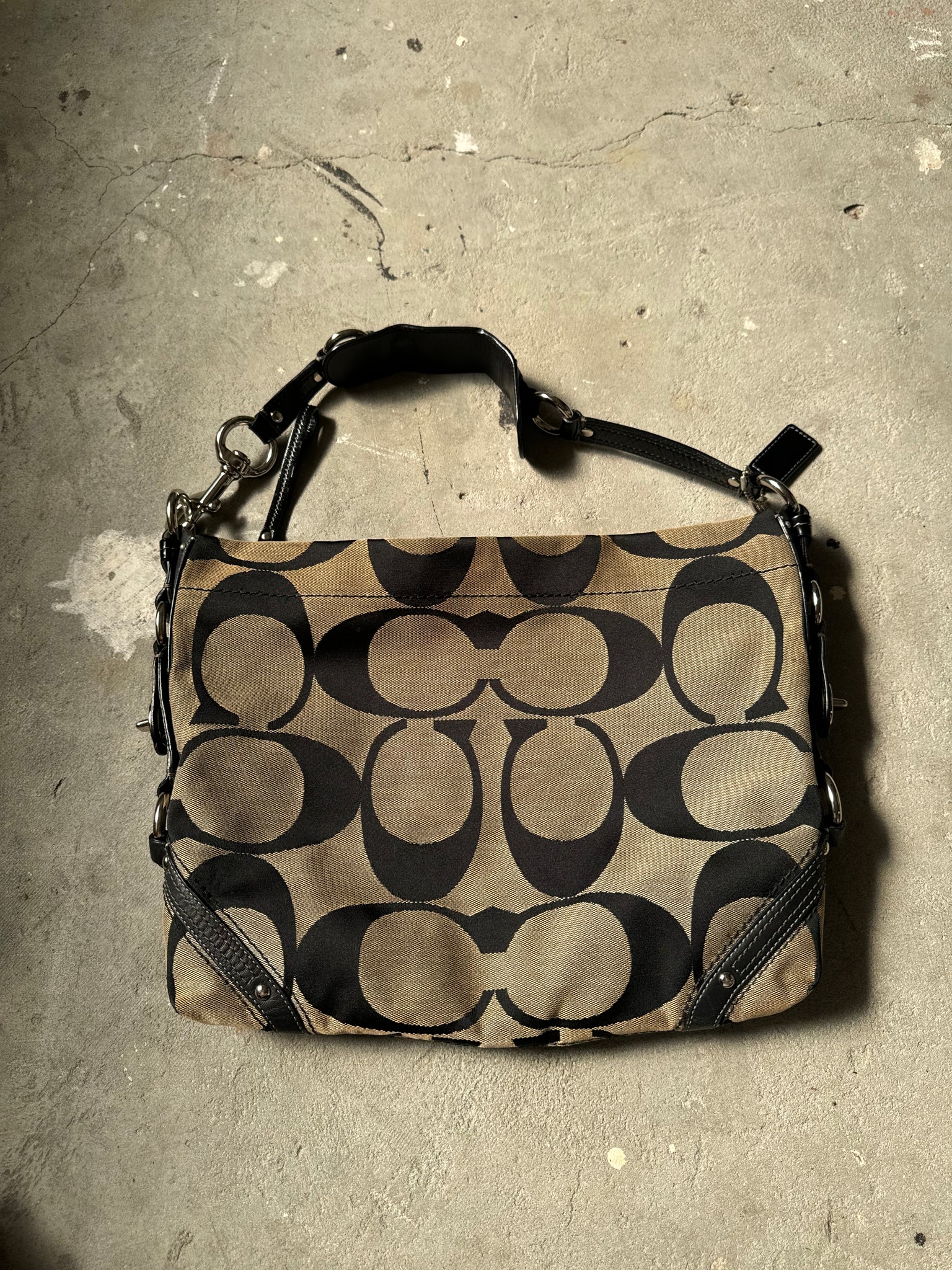 Coach Signature Carly Shoulder Bag Grey/Black