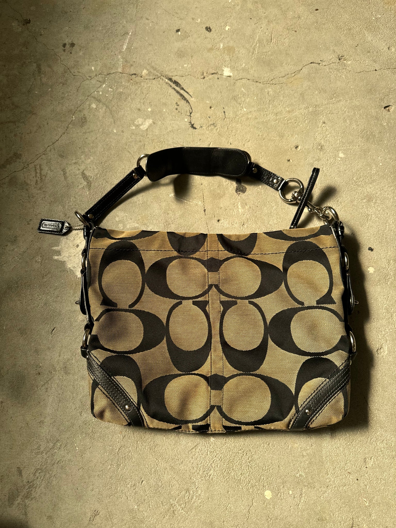 Coach Signature Carly Shoulder Bag Grey/Black