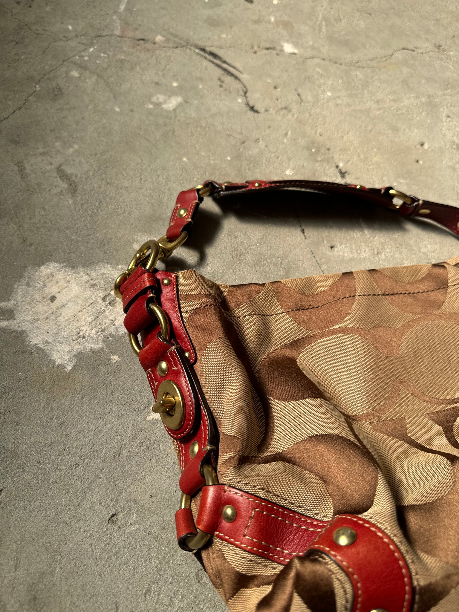 Coach Signature Carly ShoulderBag Beige/Red