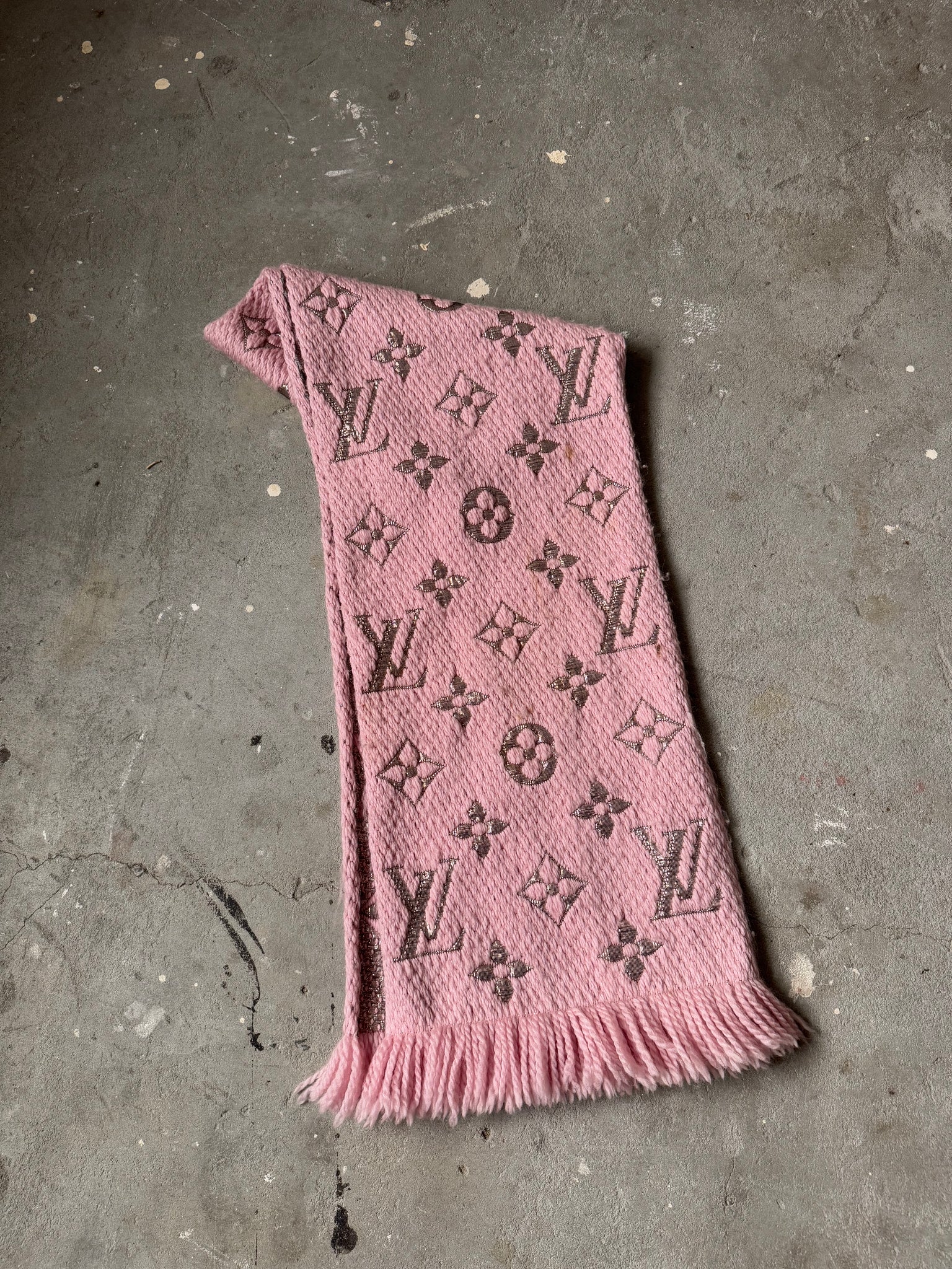 Louis Vuitton Monogram Echarpe Wool Scarf Pink