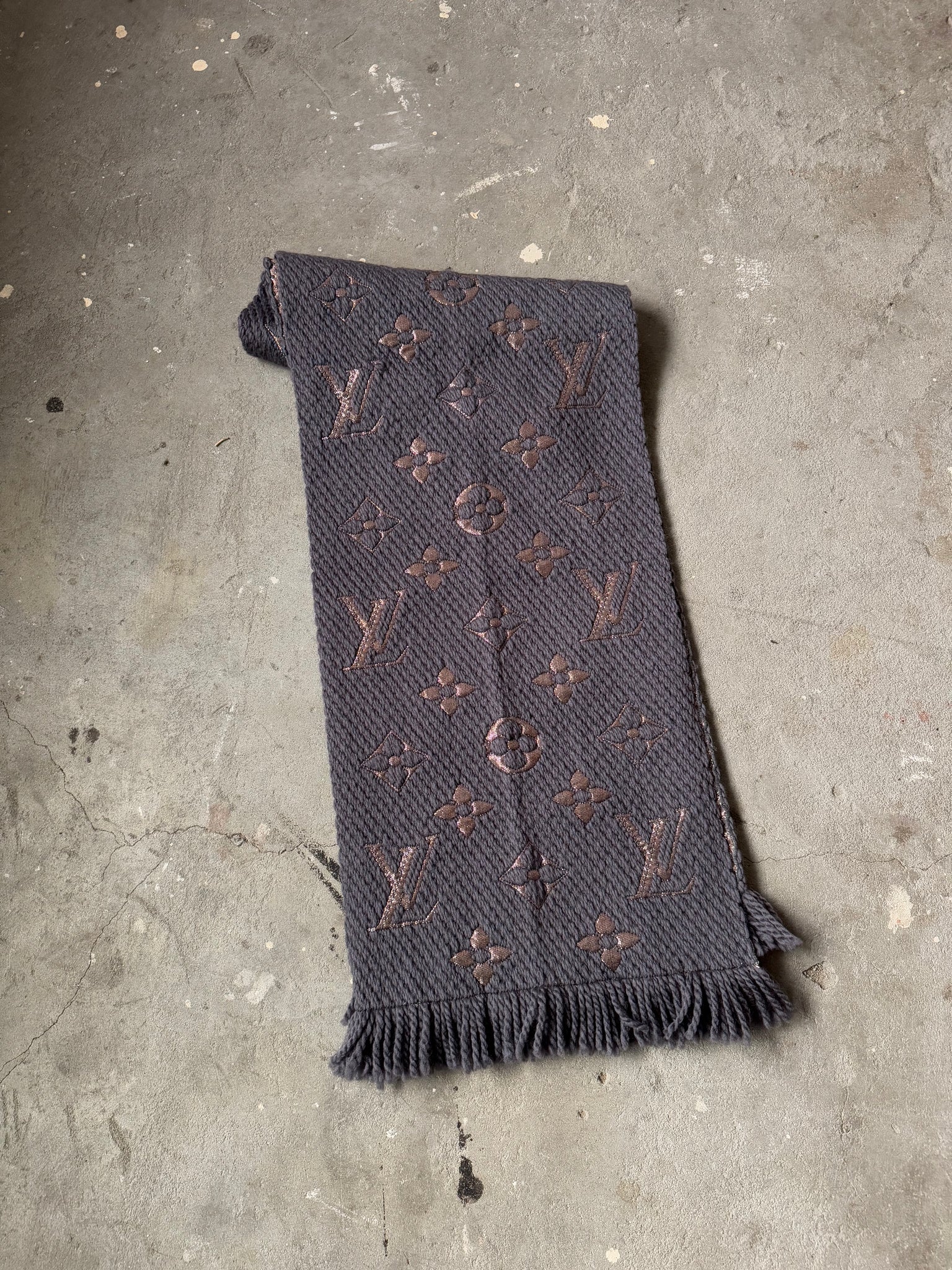 Louis Vuitton Monogram Echarpe Wool Scarf Grey/Rose Gold