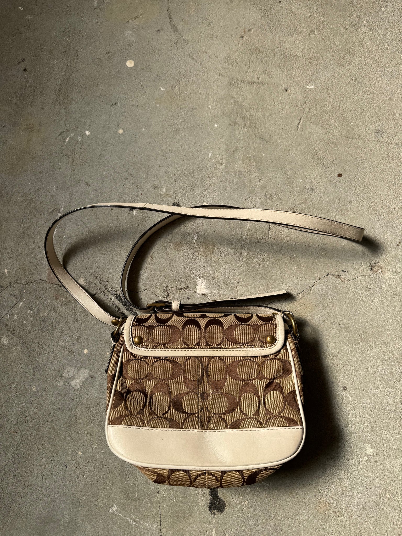 Coach Signature Crossbody Bag Beige/White