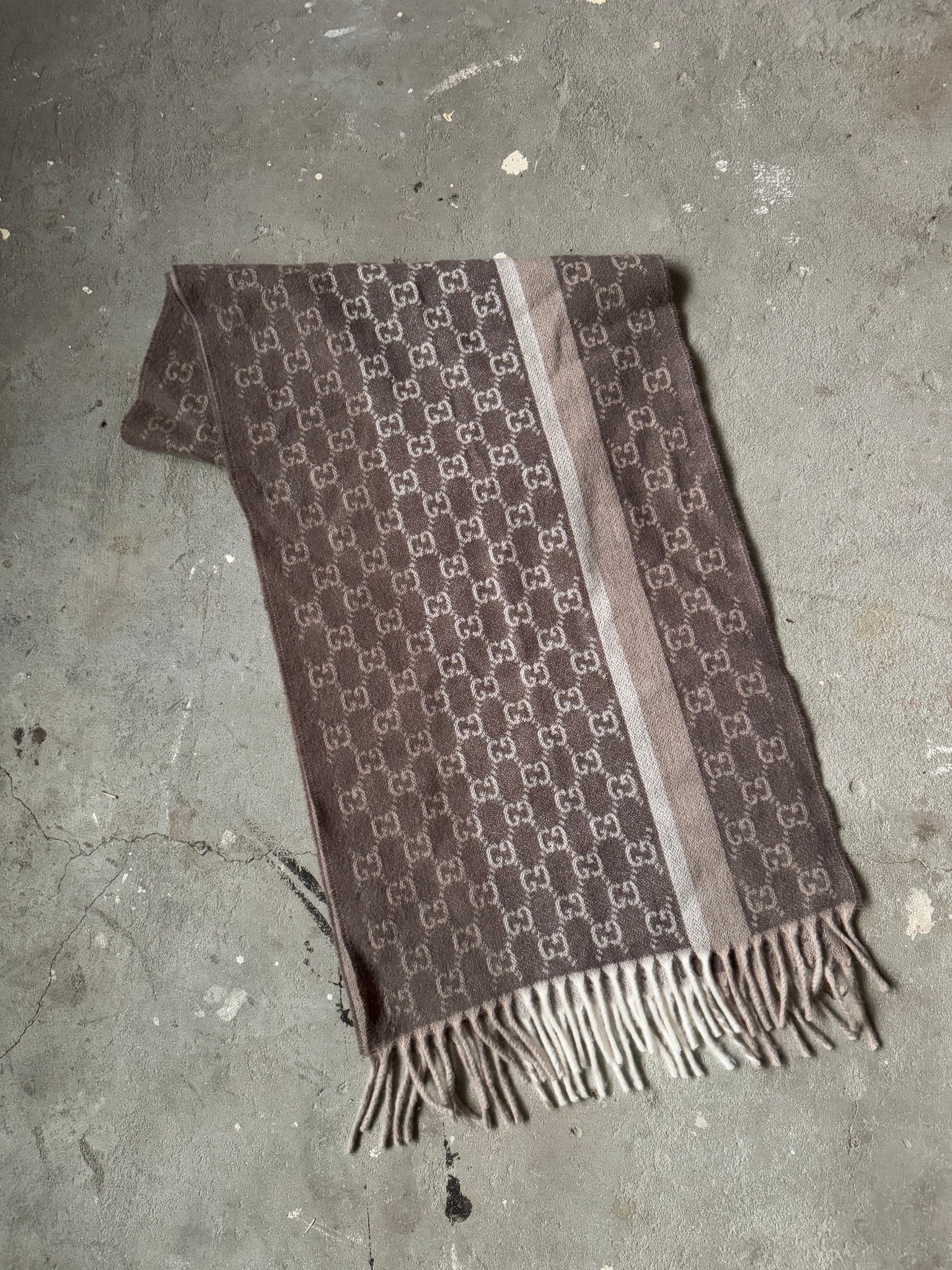 Gucci GG Monogram Cashmere Wool Scarf Grey/Beige