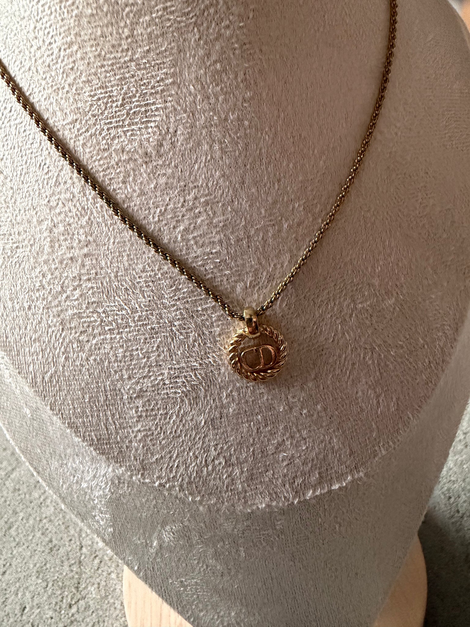 Dior CD Wreath Necklace Gold