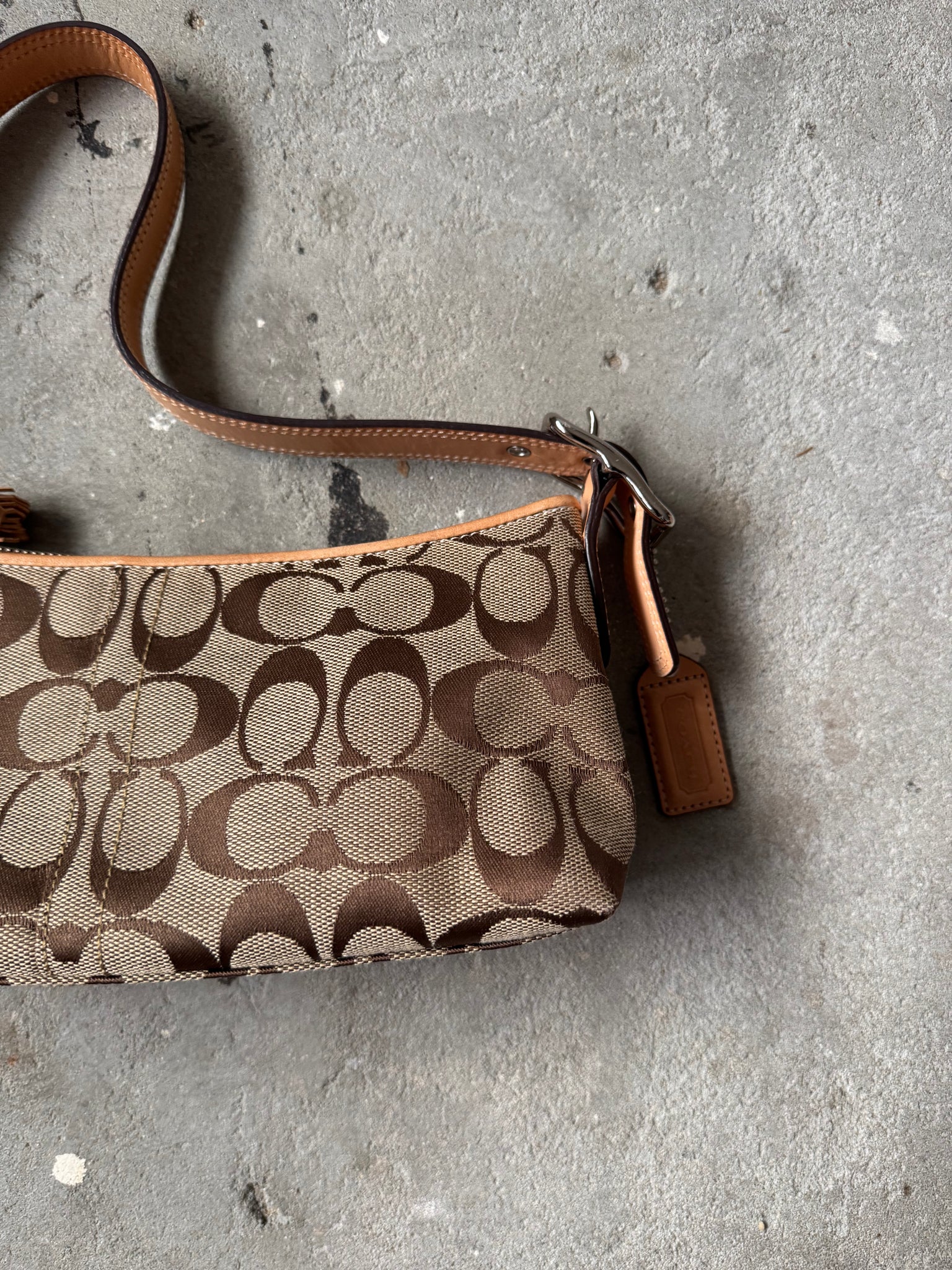 Coach Signature Hampton Baguette Shoulder Bag Beige