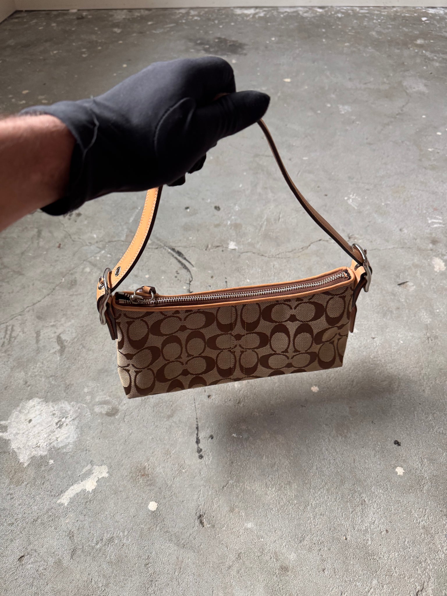Coach Signature Hampton Baguette Shoulder Bag Beige