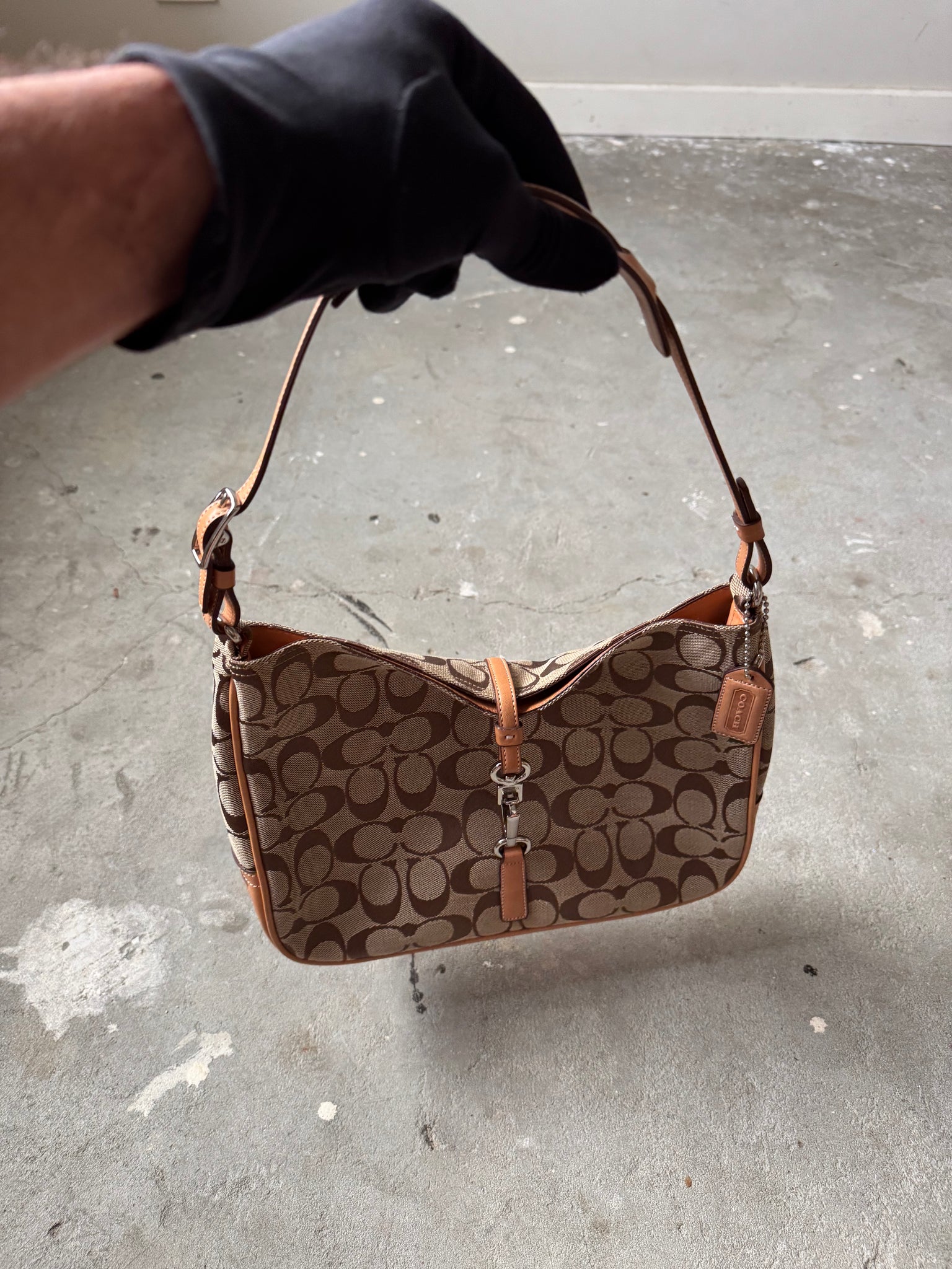 Coach Hobo Signature Clip Canvas Hand Bag Beige