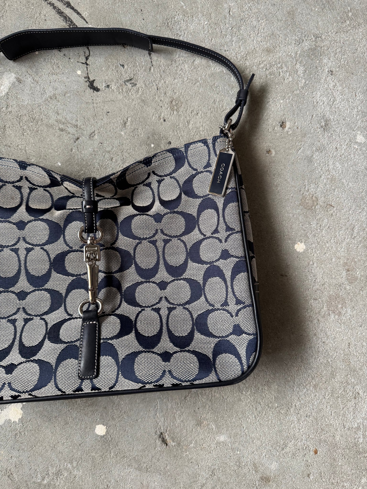 Coach Hobo Signature Clip Canvas Handbag Grey/Navy