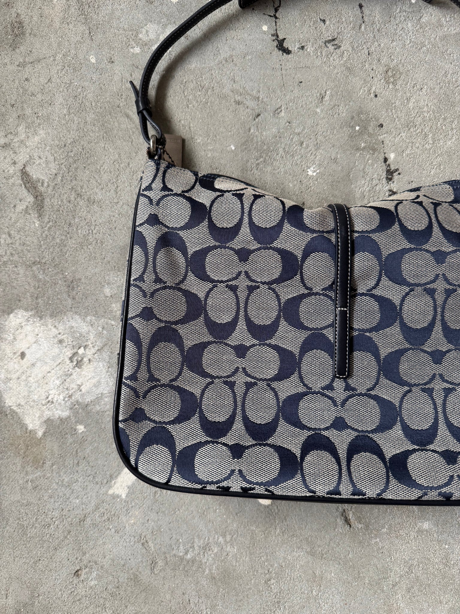 Coach Hobo Signature Clip Canvas Handbag Grey/Navy