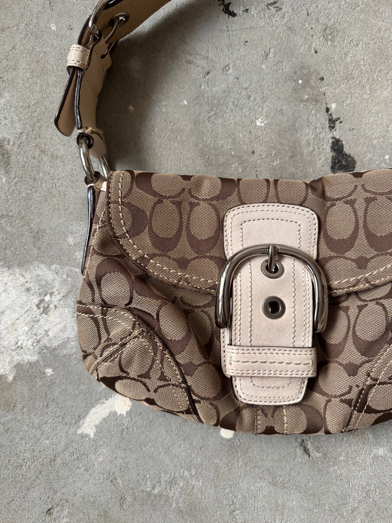 Coach Signature Soho Flap Shoulder Bag Beige/White