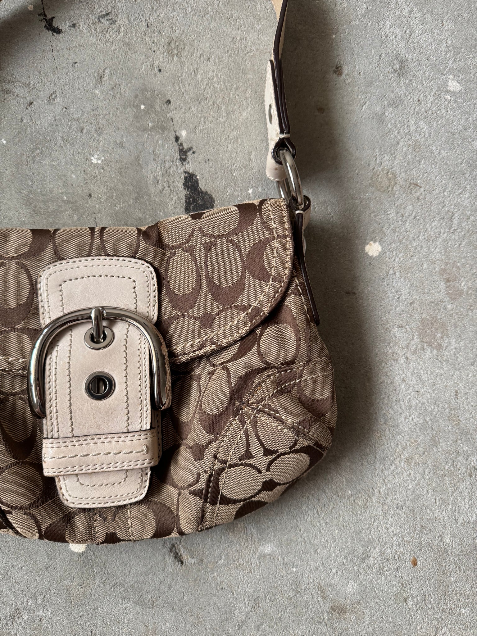 Coach Signature Soho Flap Shoulder Bag Beige/White