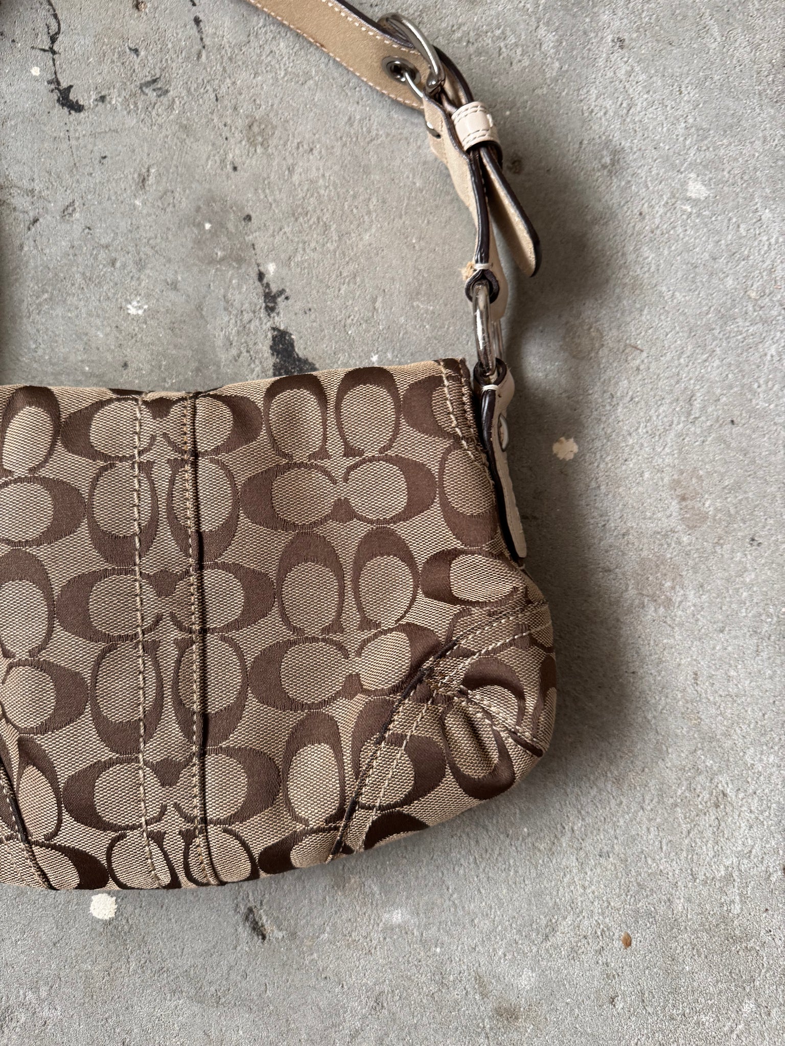 Coach Signature Soho Flap Shoulder Bag Beige/White