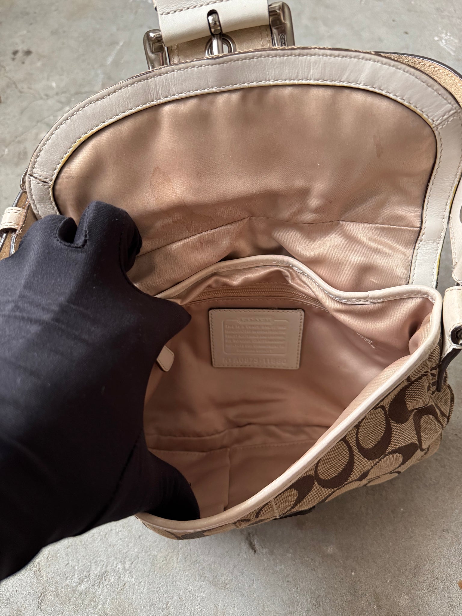 Coach Signature Soho Flap Shoulder Bag Beige/White