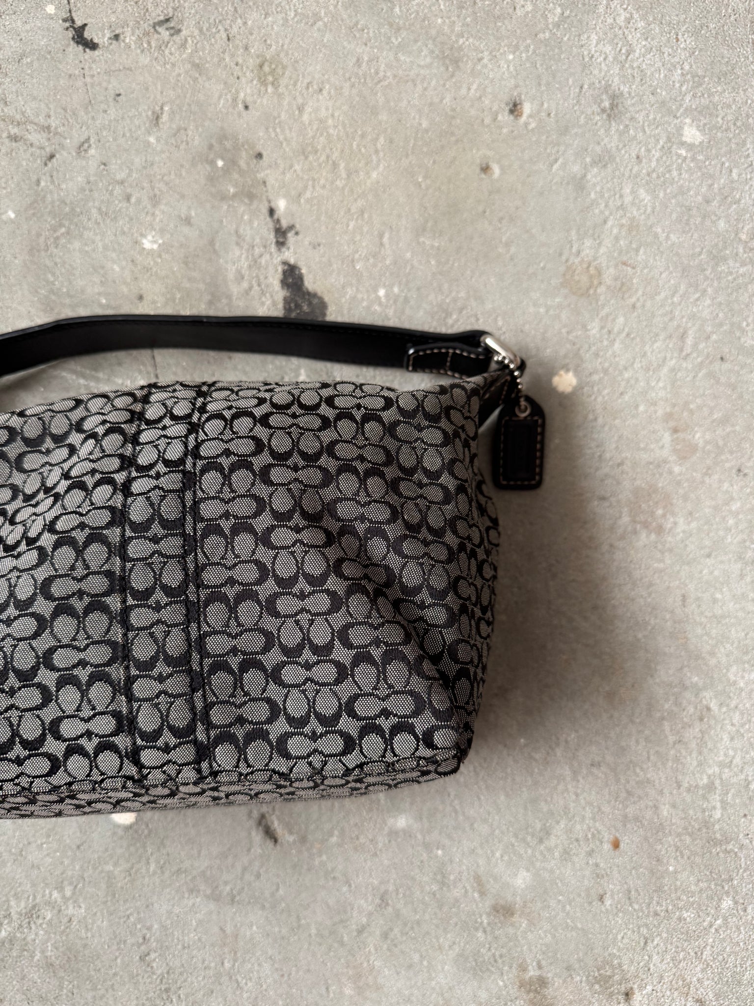 Coach Signature Mini Hobo Shoulder Bag Grey/Black