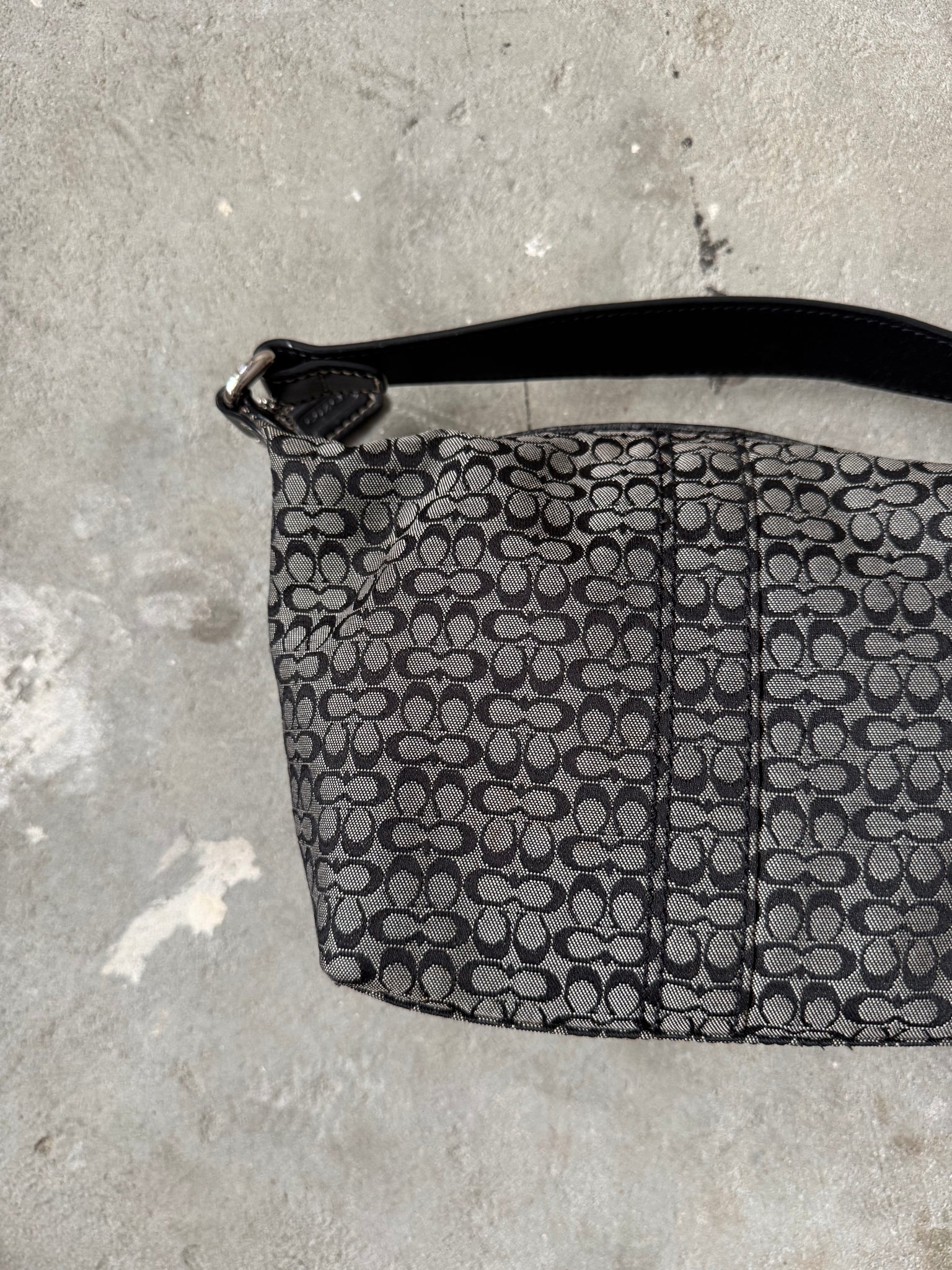 Coach Signature Mini Hobo Shoulder Bag Grey/Black