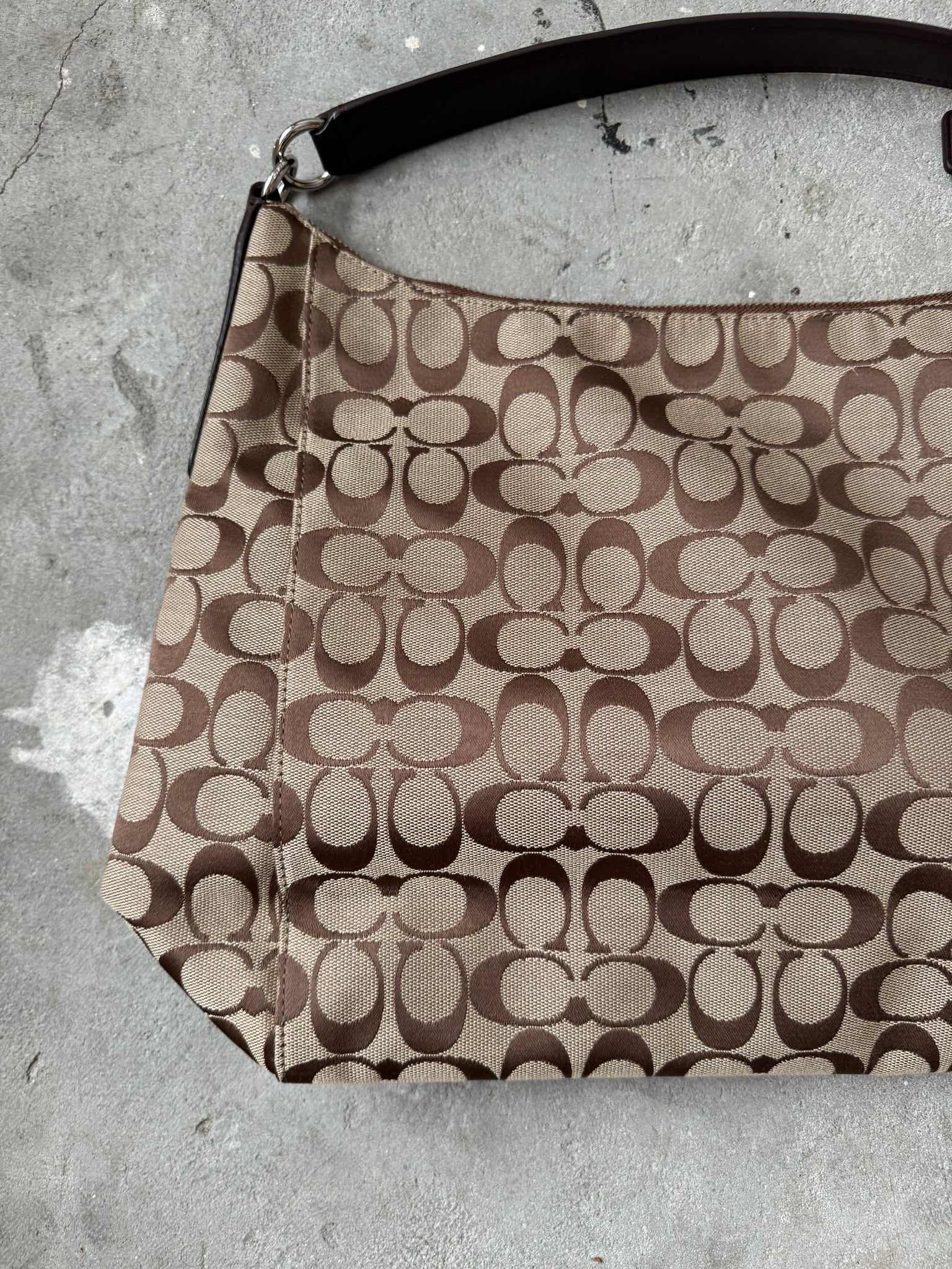 Coach 2Way Signature Hobo Shoulder Bag Beige/Brown