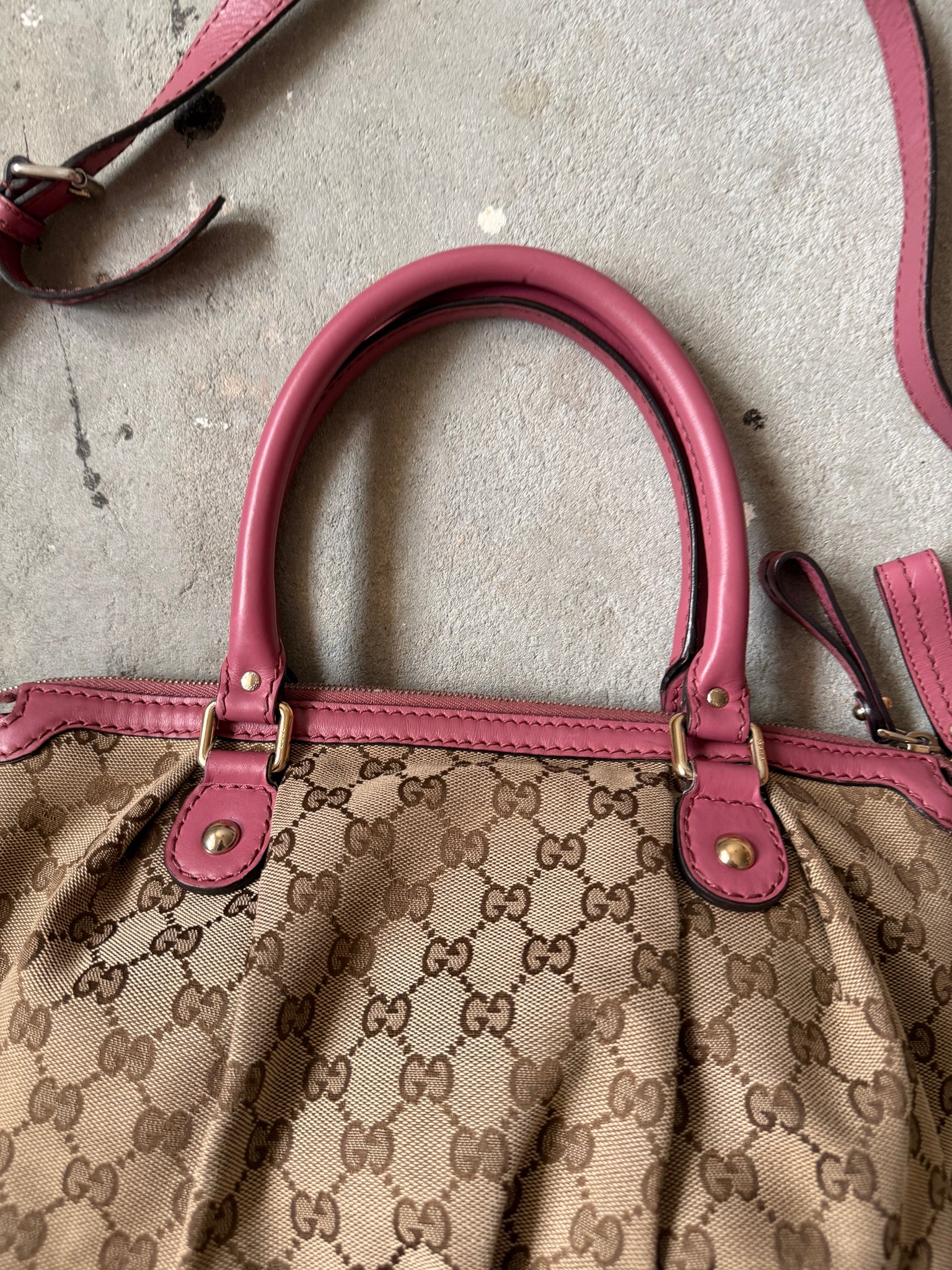 Gucci 2Way GG Monogram Sukey Shoulder Bag Beige/Pink