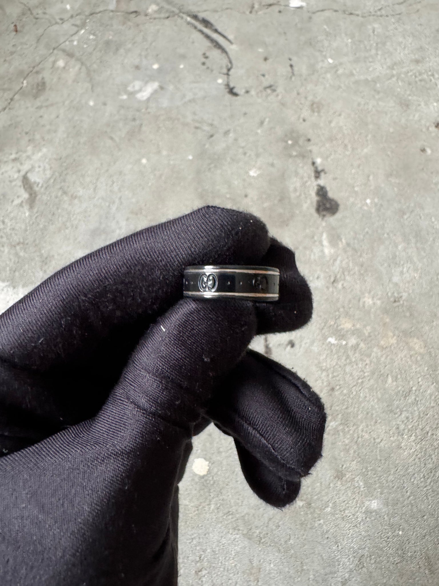 Gucci GG Monogram Ring Black
