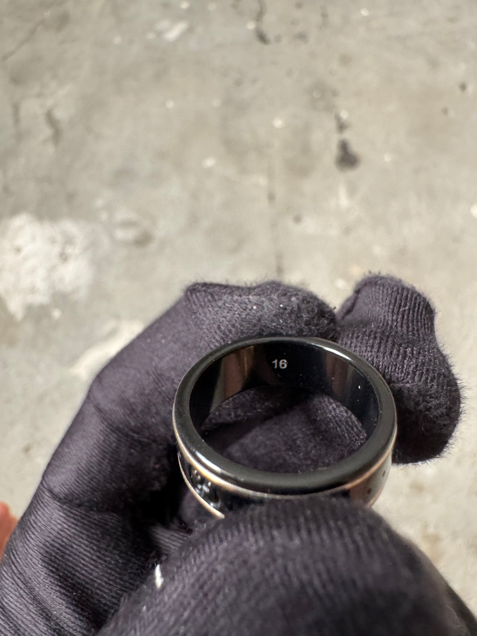 Gucci GG Monogram Ring Black