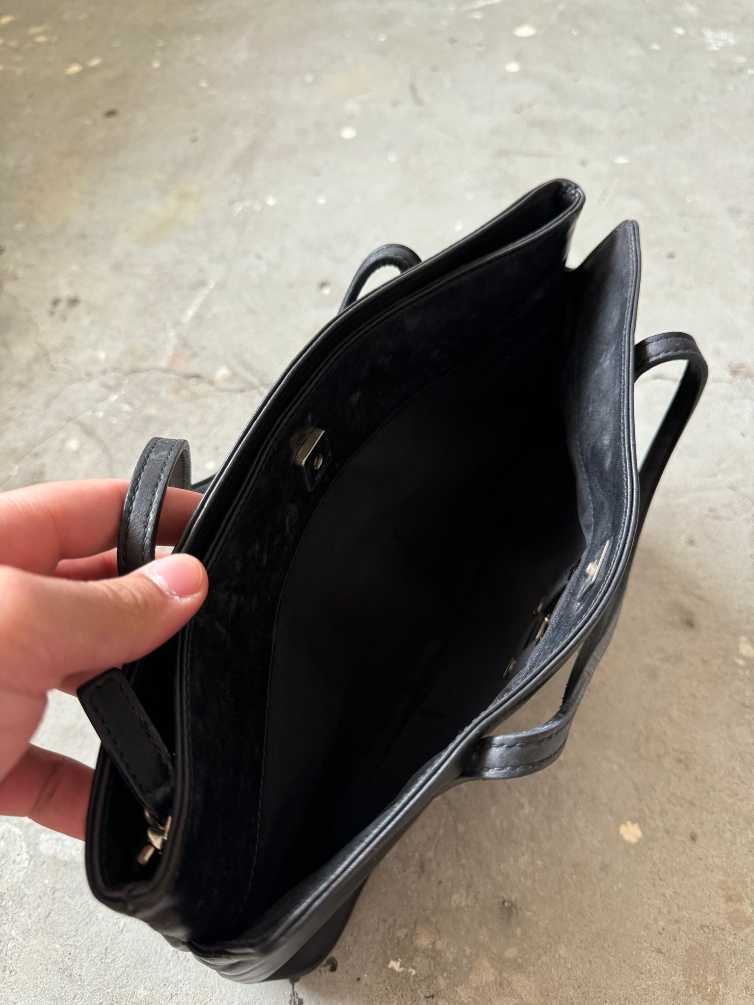Fendi FF Leather Tote Bag Black