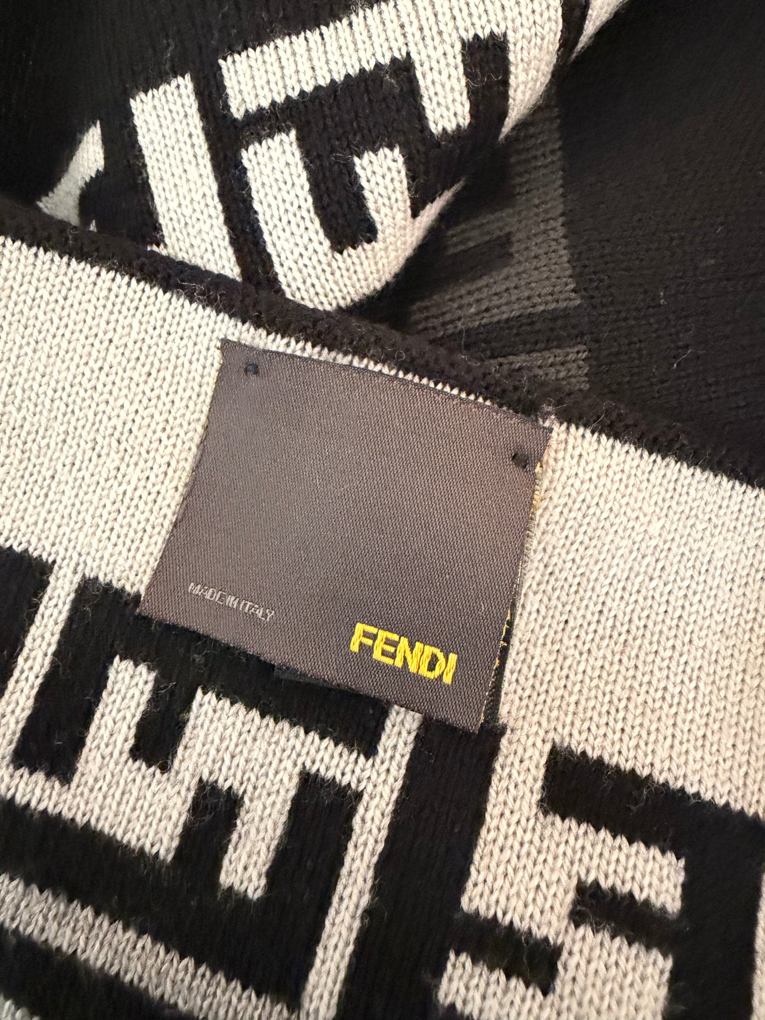 Fendi FF Zucca Gradient Wool Scarf Black/Grey
