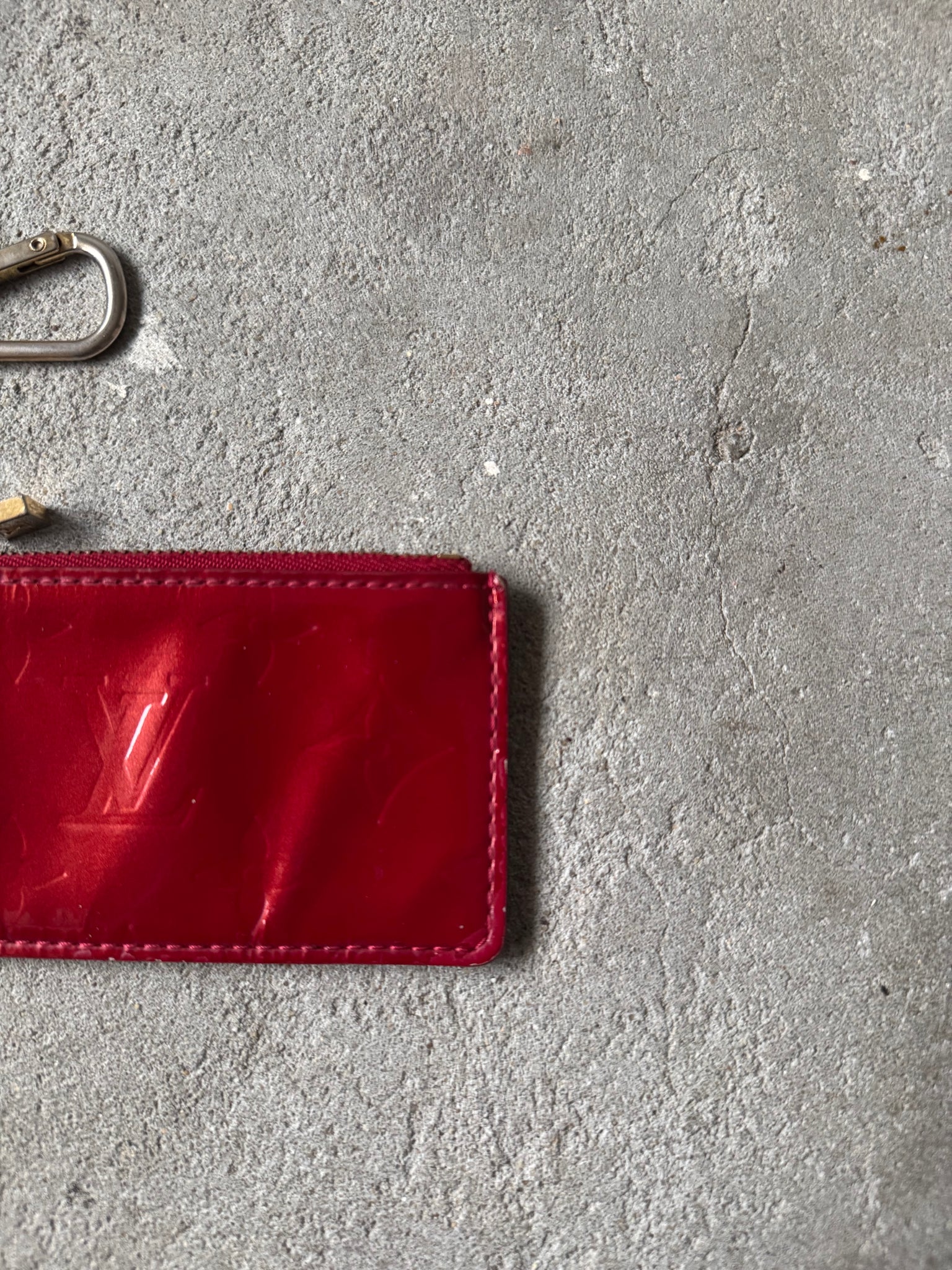 Louis Vuitton Vernis Coin Case Amethyst Red