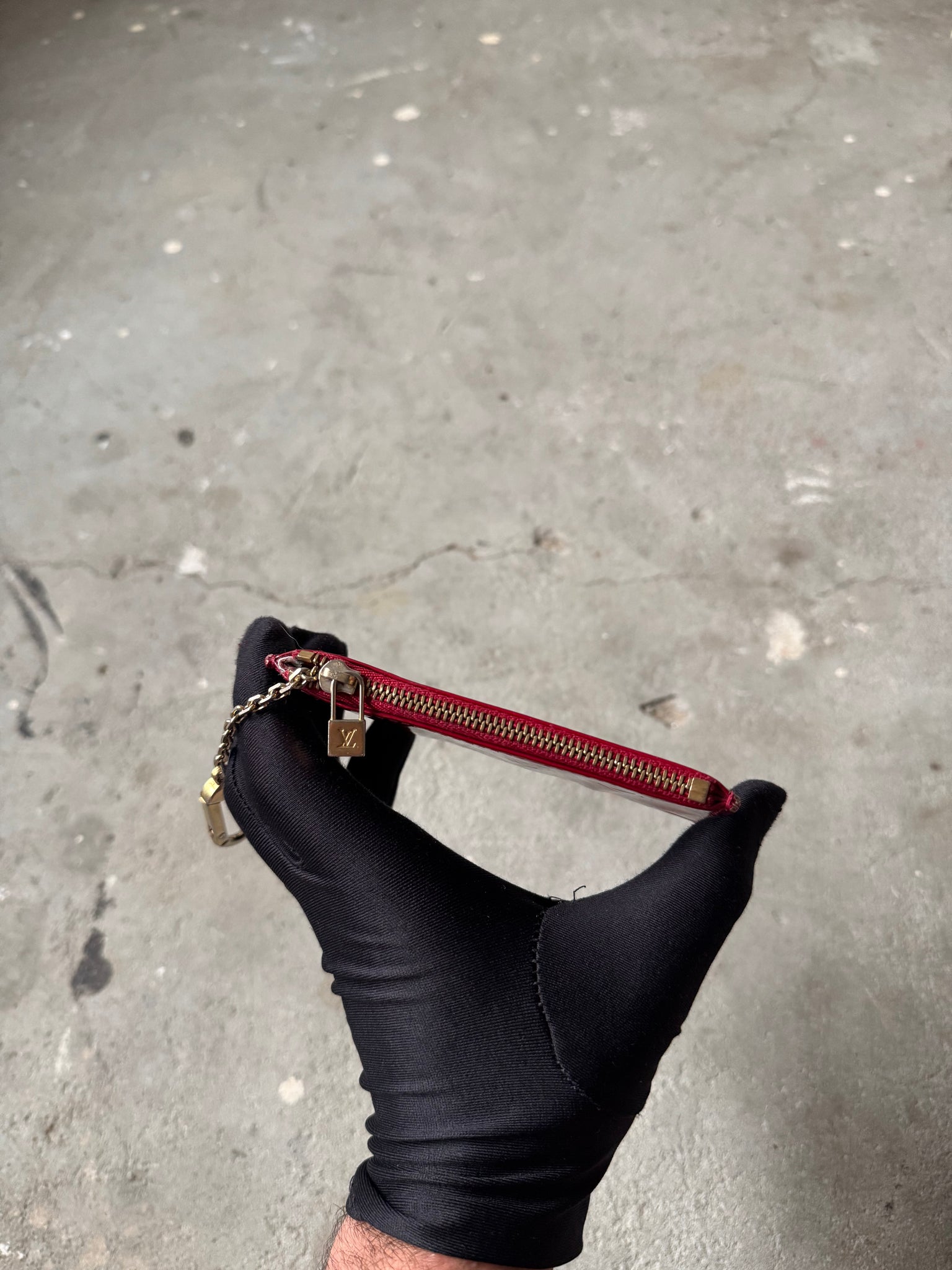 Louis Vuitton Vernis Coin Case Amethyst Red