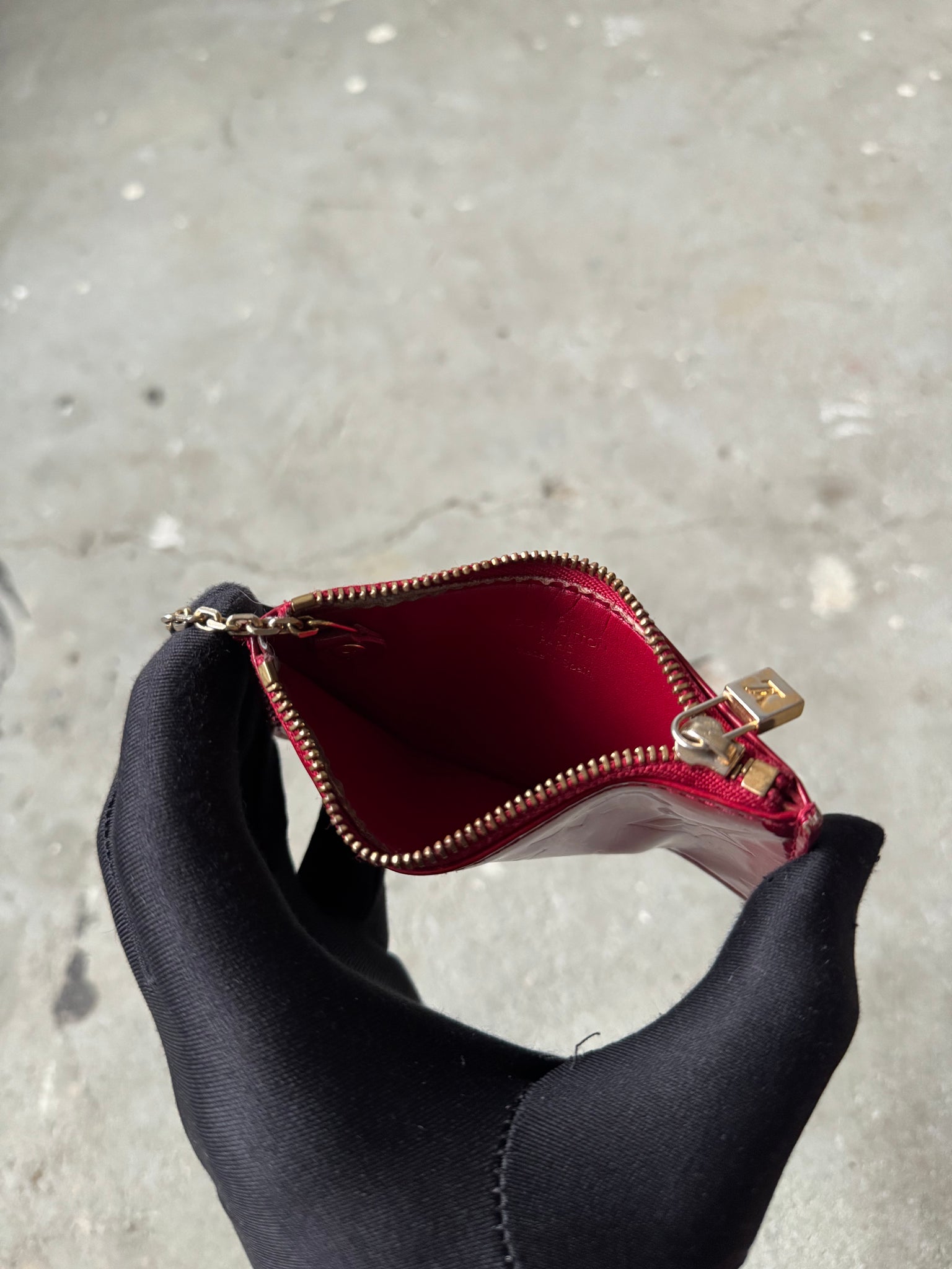Louis Vuitton Vernis Coin Case Amethyst Red