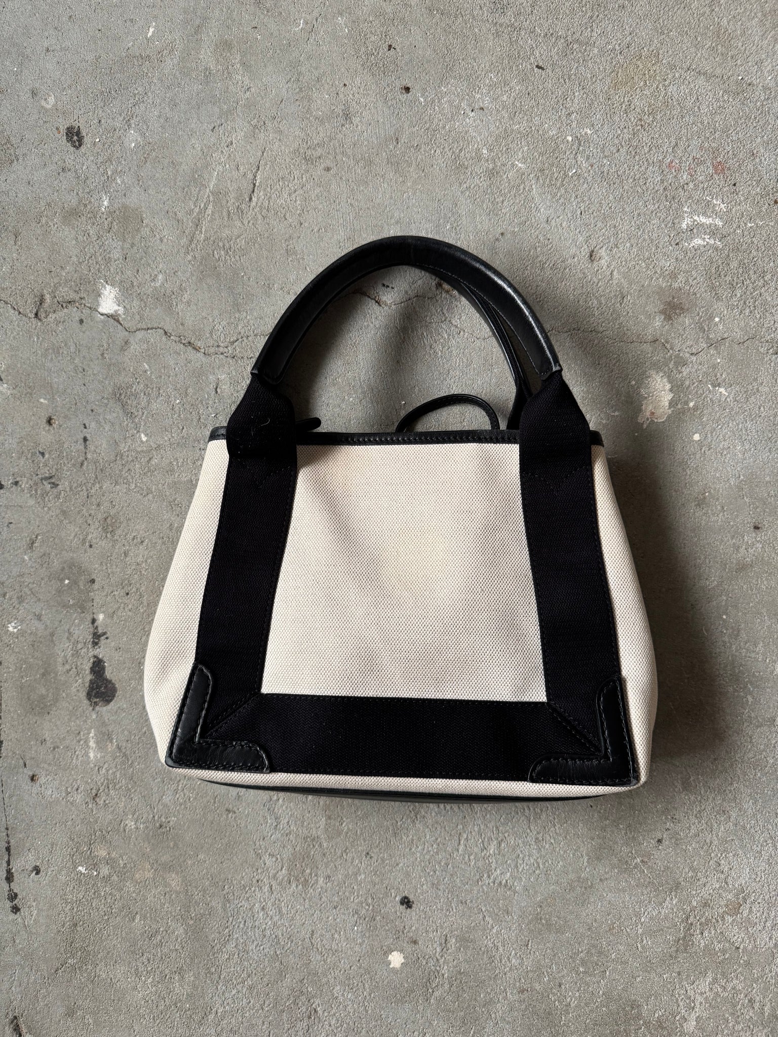 Balenciaga XS Cabas Tote Bag Black/White