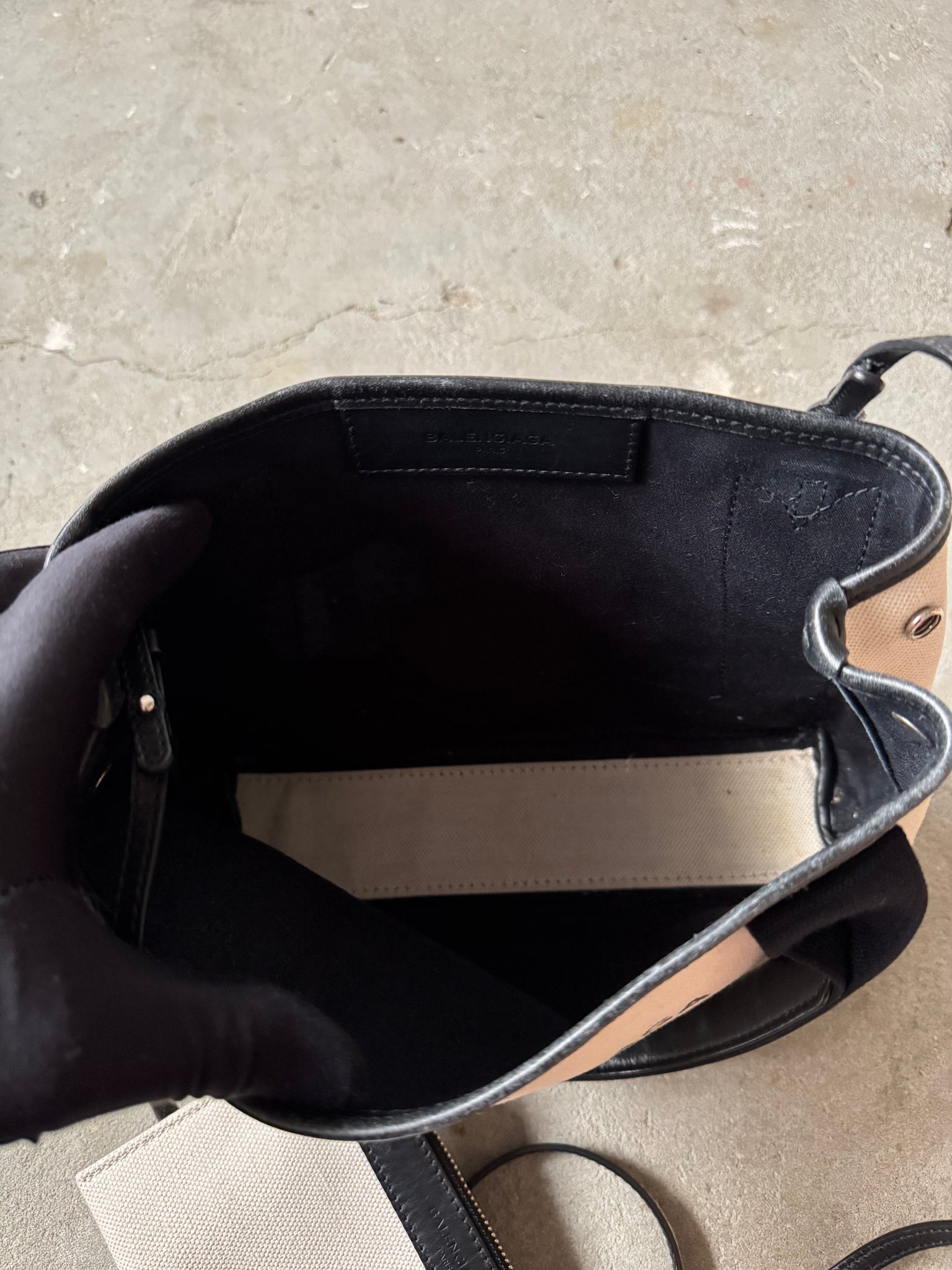 Balenciaga XS Cabas Tote Bag Black/White