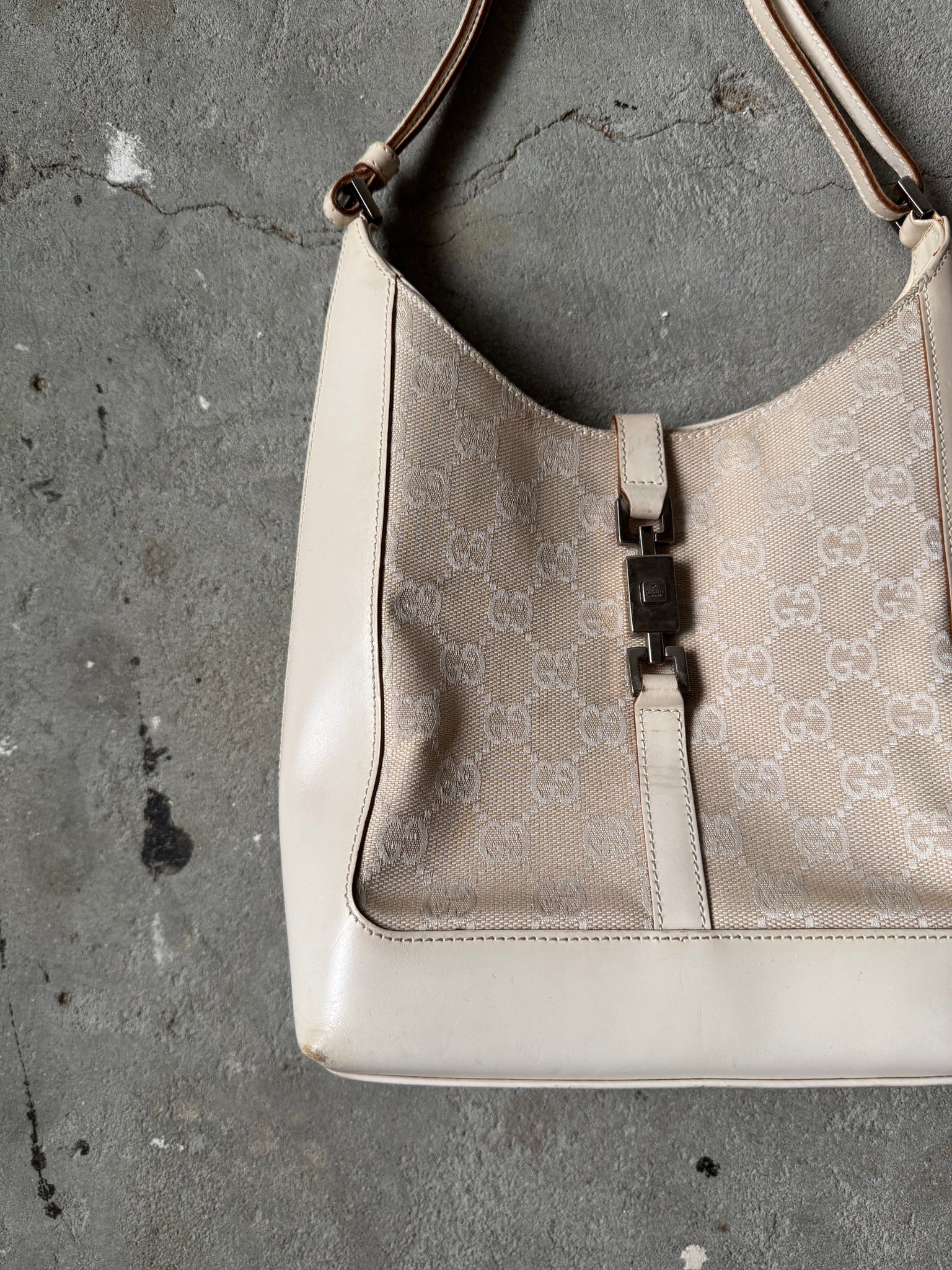 Gucci GG Canvas Jackie Shoulder Bag White/White