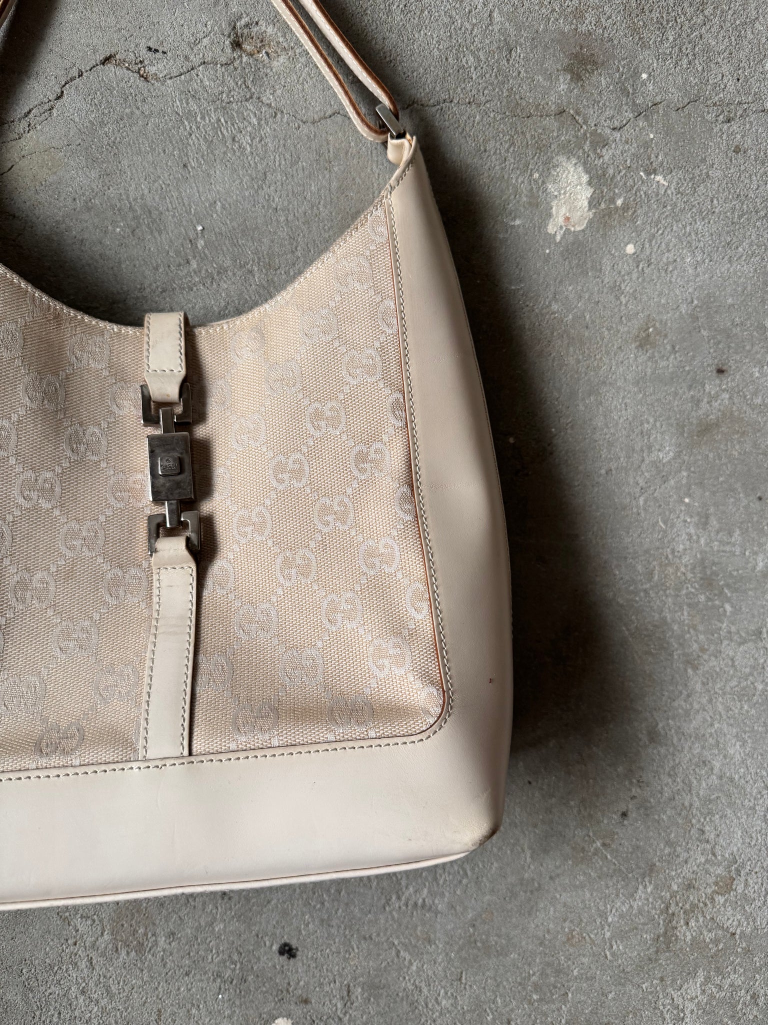 Gucci GG Canvas Jackie Shoulder Bag White/White