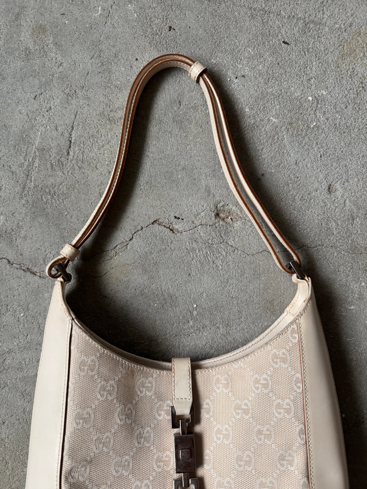 Gucci GG Canvas Jackie Shoulder Bag White/White