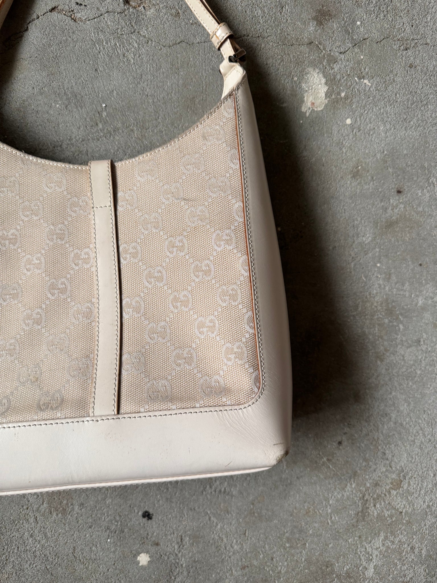 Gucci GG Canvas Jackie Shoulder Bag White/White